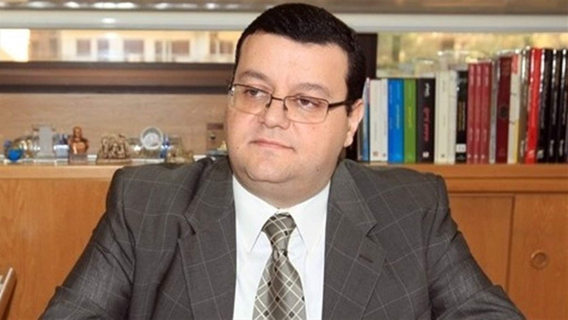 الريس ينفي المعلومات المتداولة عن اطلاق النار على سيارته