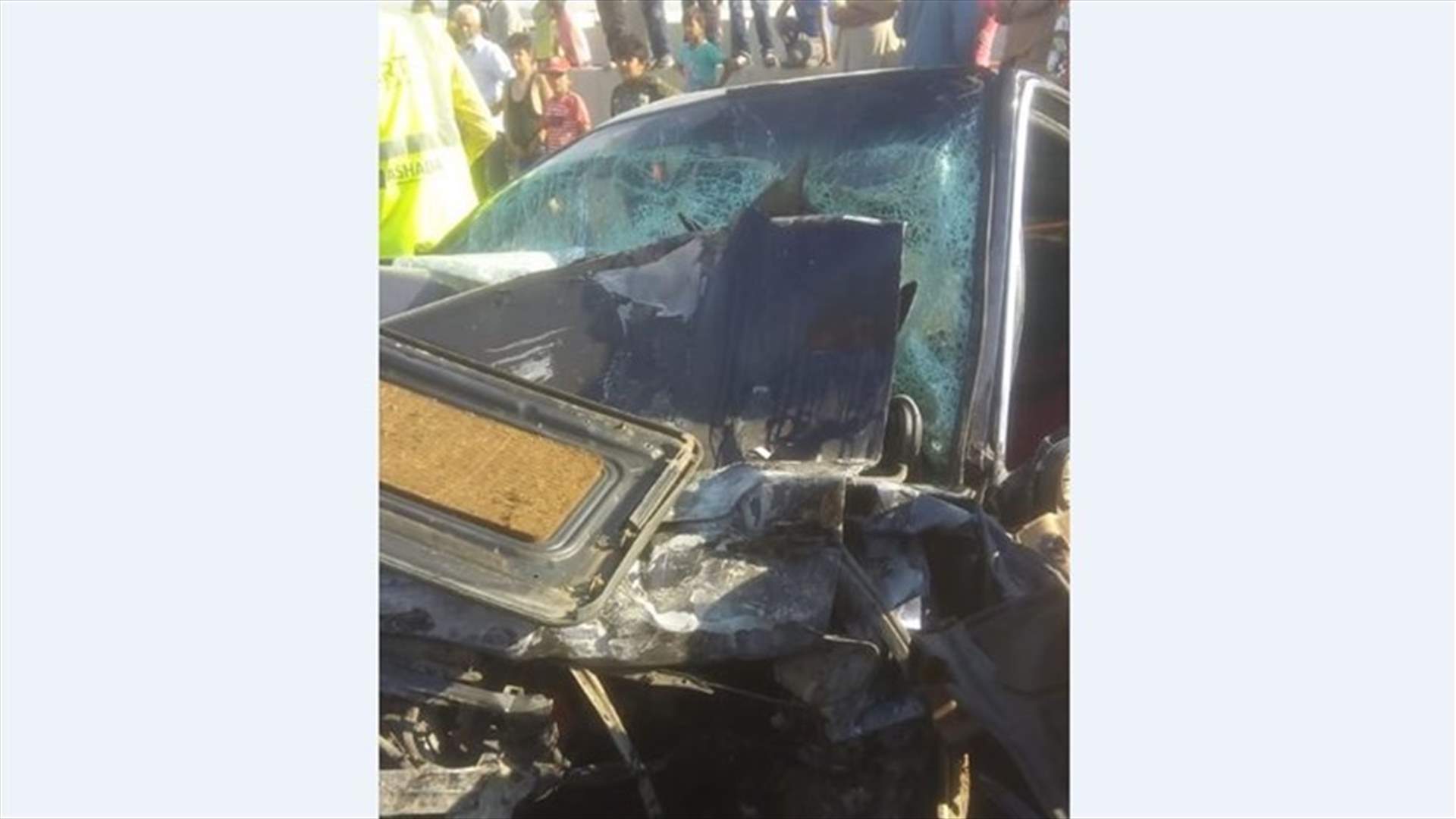 قتيل وجريح في حادث سير على الاوتوستراد العربي في تعنايل (صور)