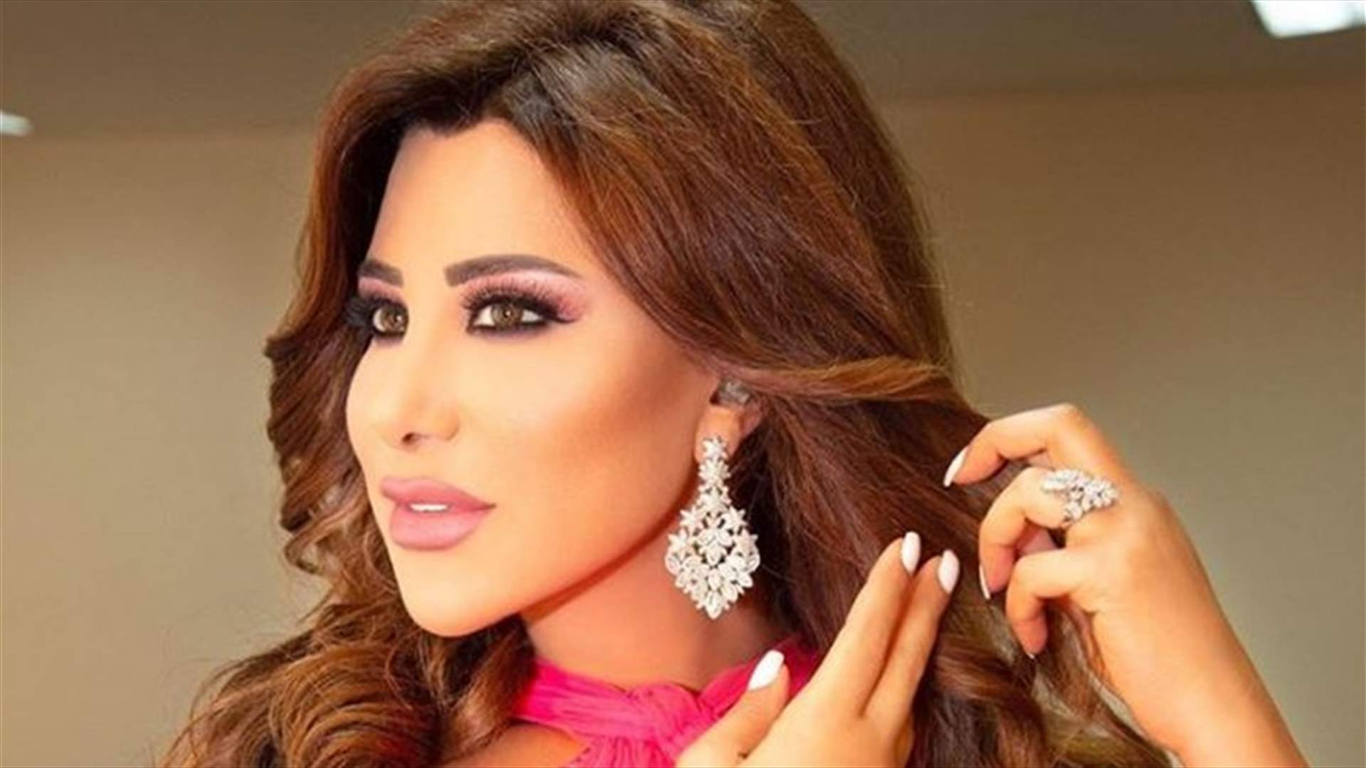 نجوى كرم تعترف: "فيلر" أدّى إلى إلتهاب وجهي وتورّمه (فيديو)