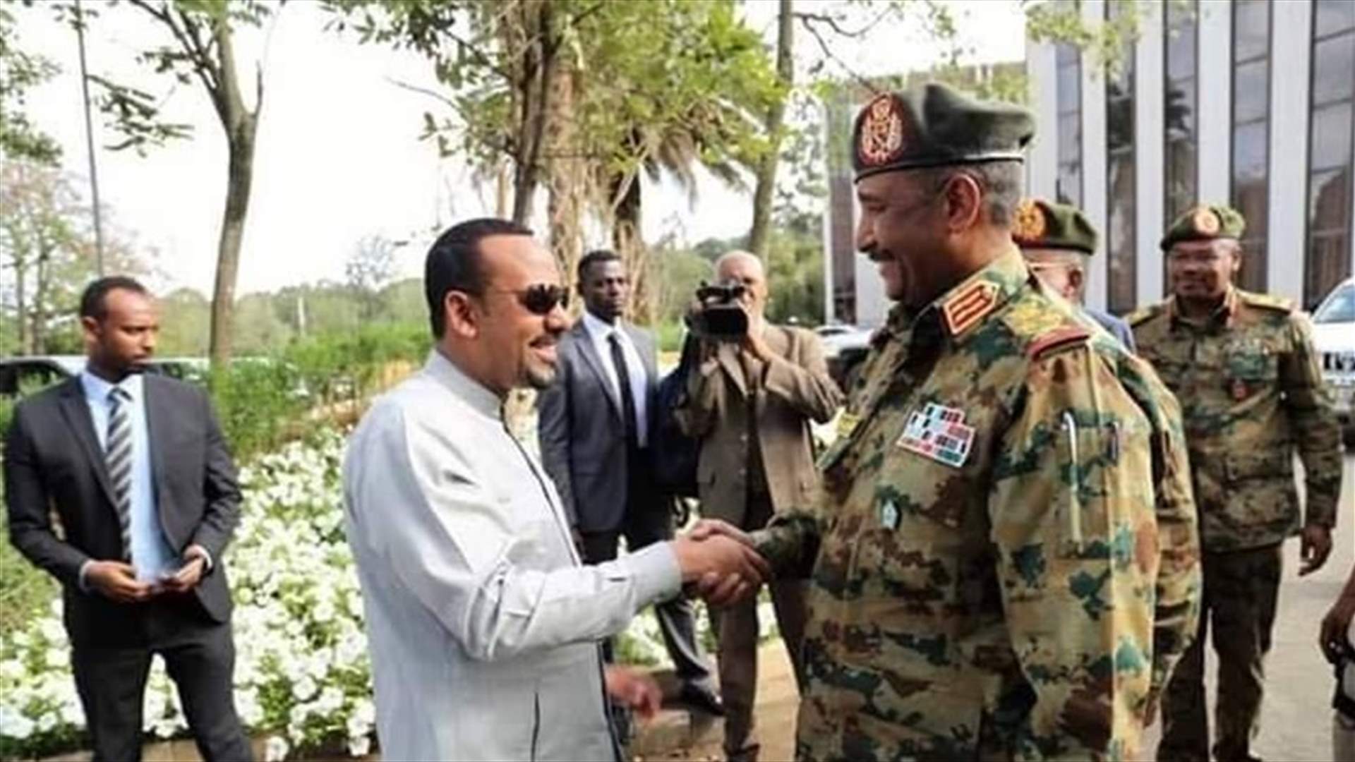 الوسيط الإثيوبي للسودان يحث المجلس العسكري والمعارضة على إجراء محادثات مباشرة