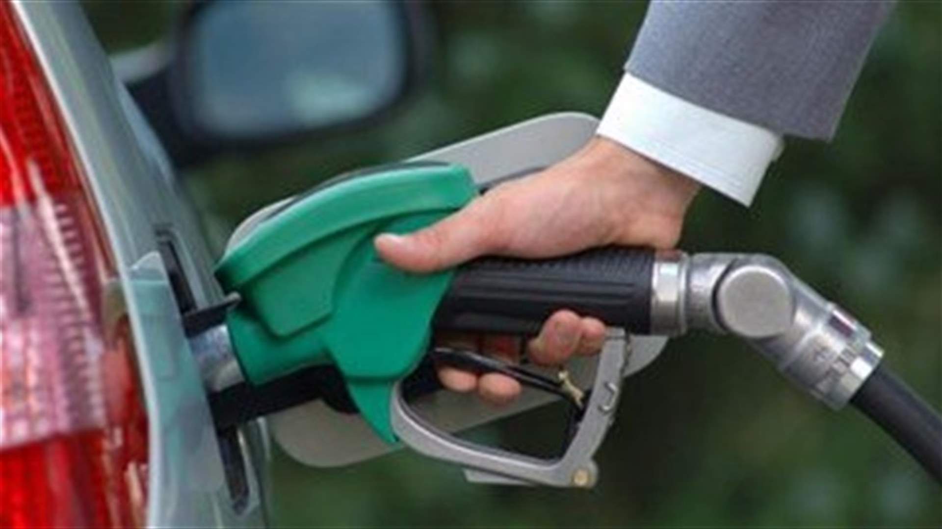 Price of 98 octane fuel drops 100 LBP