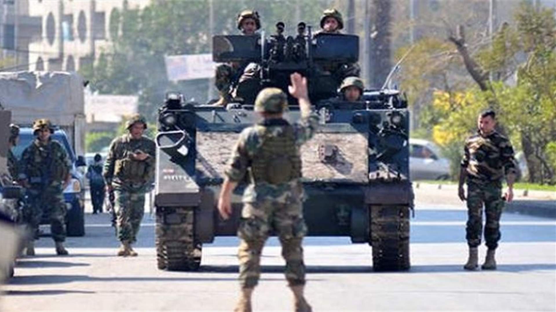 دوريات للجيش على امتداد المناطق المحاذية لسوريا وتوقيف مطلوب في بلدة القصر