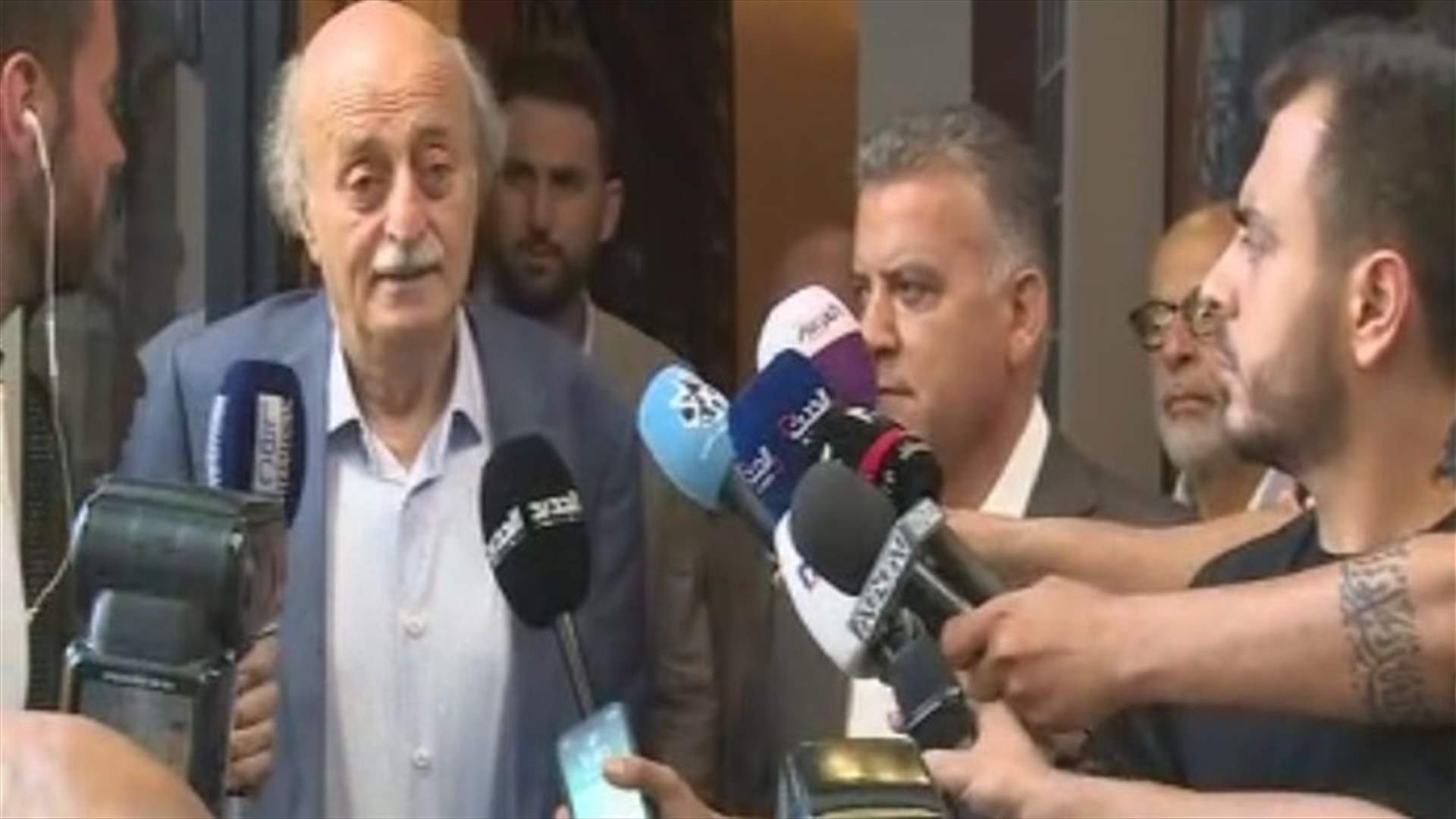 اللواء ابراهيم بعد لقائه جنبلاط: عليكم ان تفهموا من كلامه ما يقصد