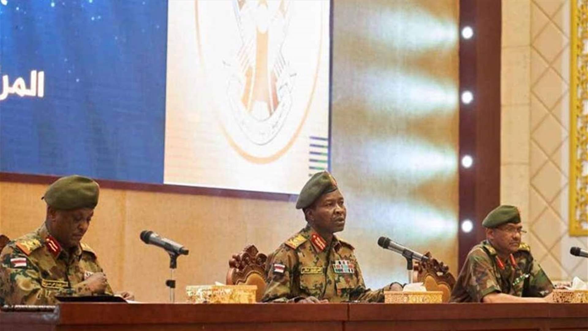 المجلس العسكري الحاكم في السودان يتعهد بـ "تنفيذ" اتفاق المرحلة الانتقالية