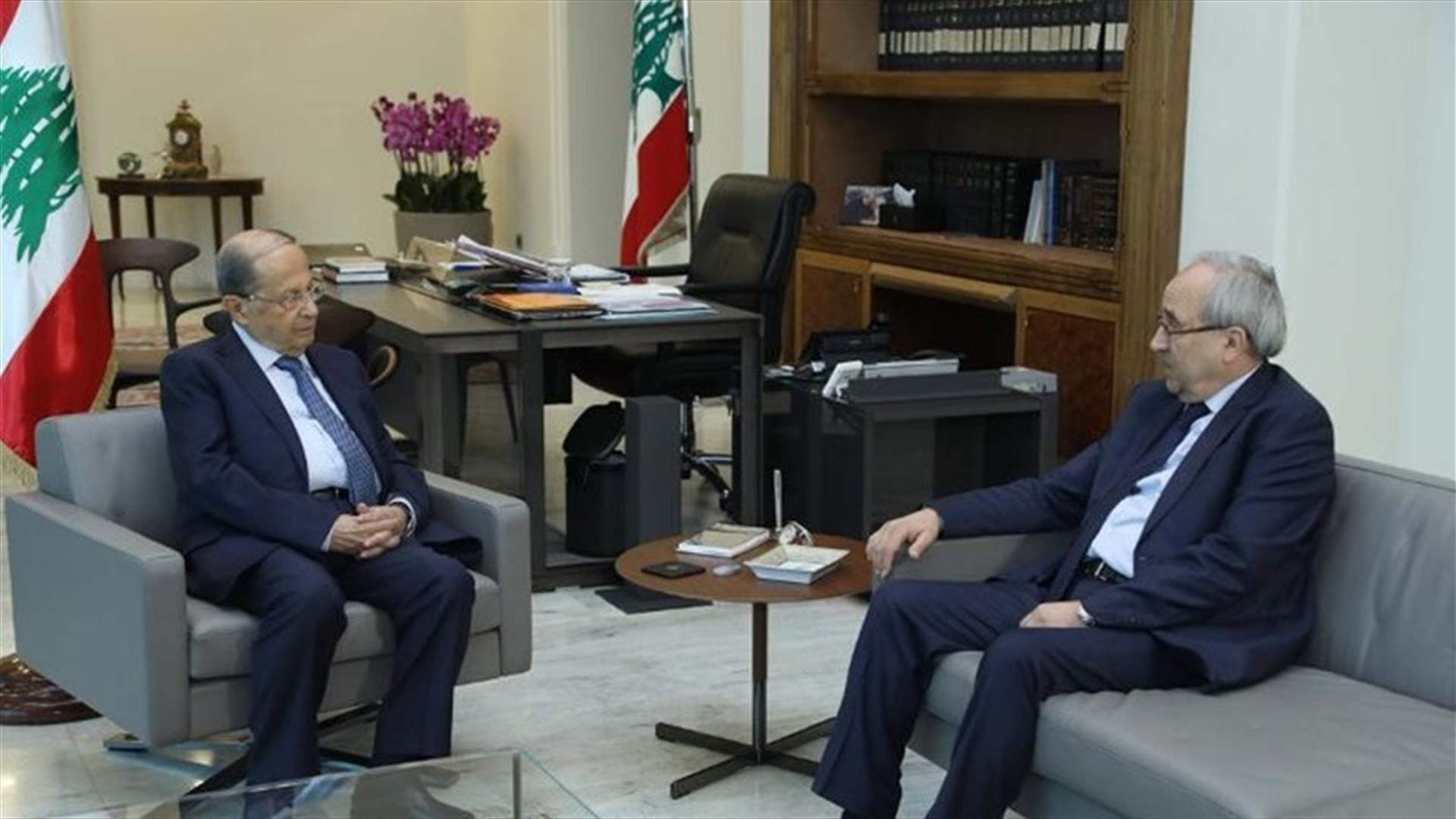 President Aoun meets with Minister Sarhan