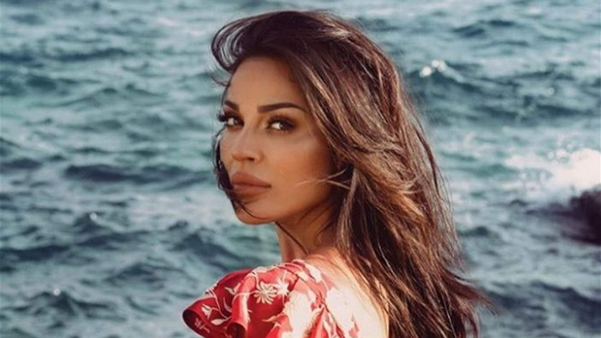 شاهدوا نادين نسيب نجيم ترقص مع صديقتها بعد فيديو المليوني مشاهدة