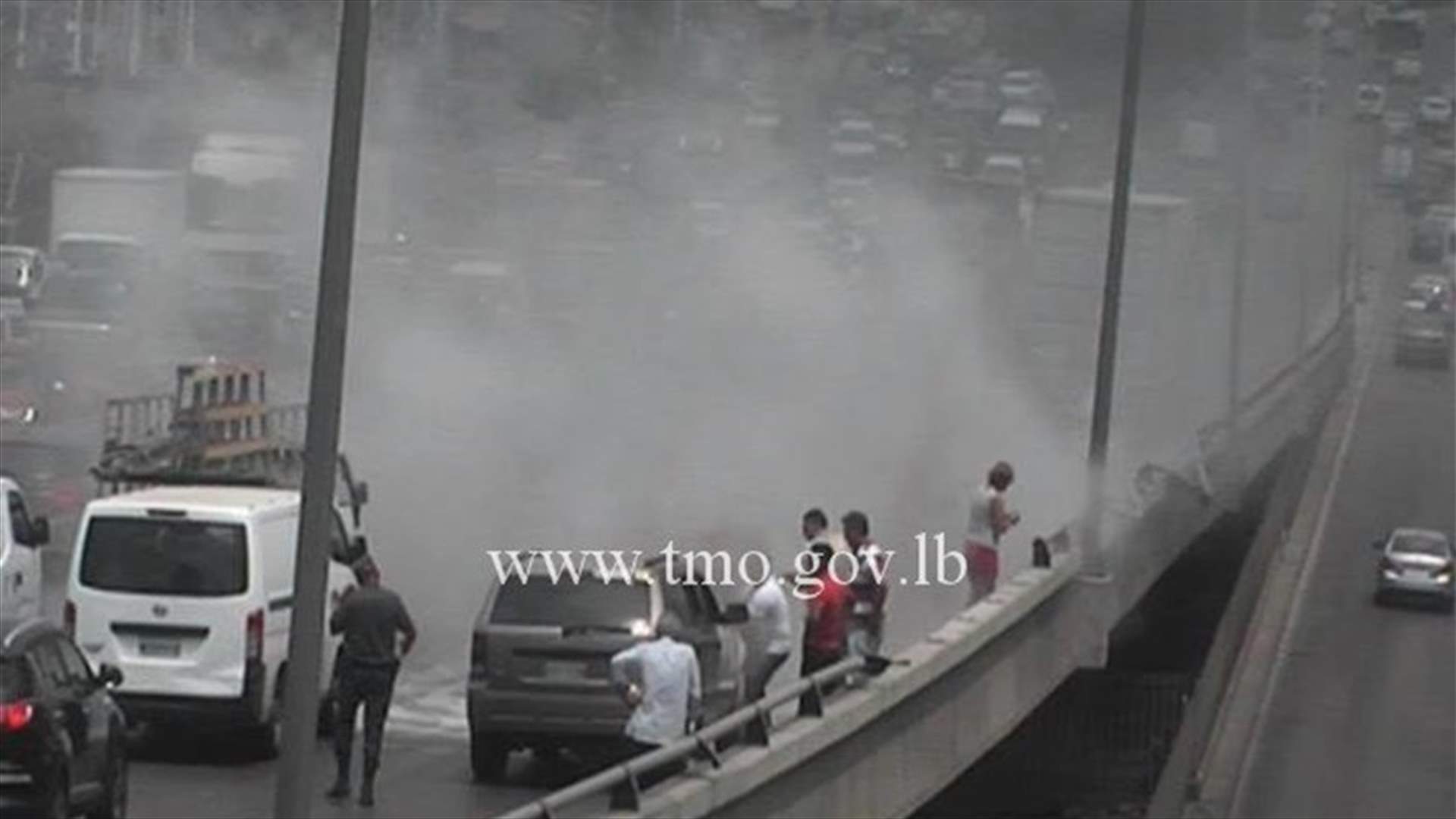 التحكم المروري: احتراق سيارة على جسر الدورة باتجاه نهر الموت وحركة المرور كثيفة بالاتجاهين