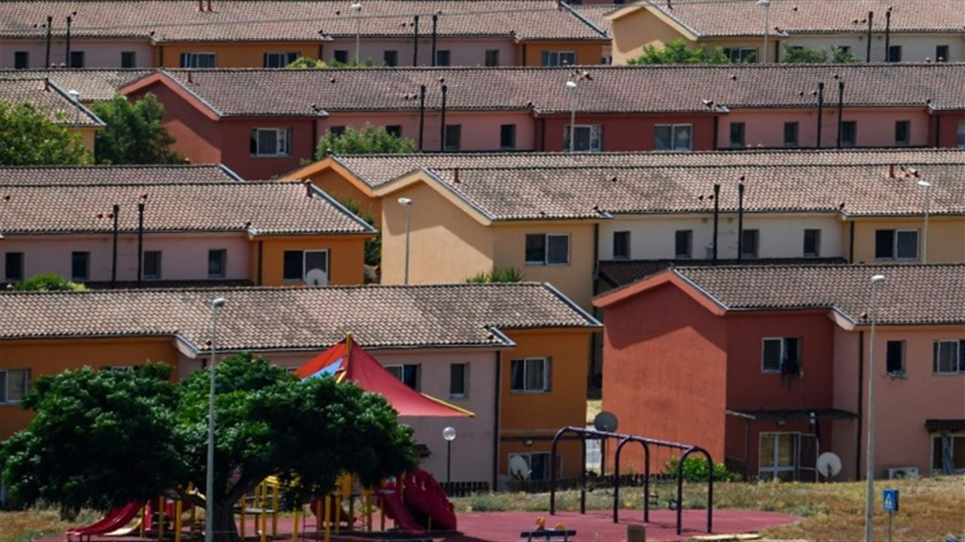 إيطاليا تغلق مركز "كارا دي مينيو" لاستقبال اللاجئين في صقلية