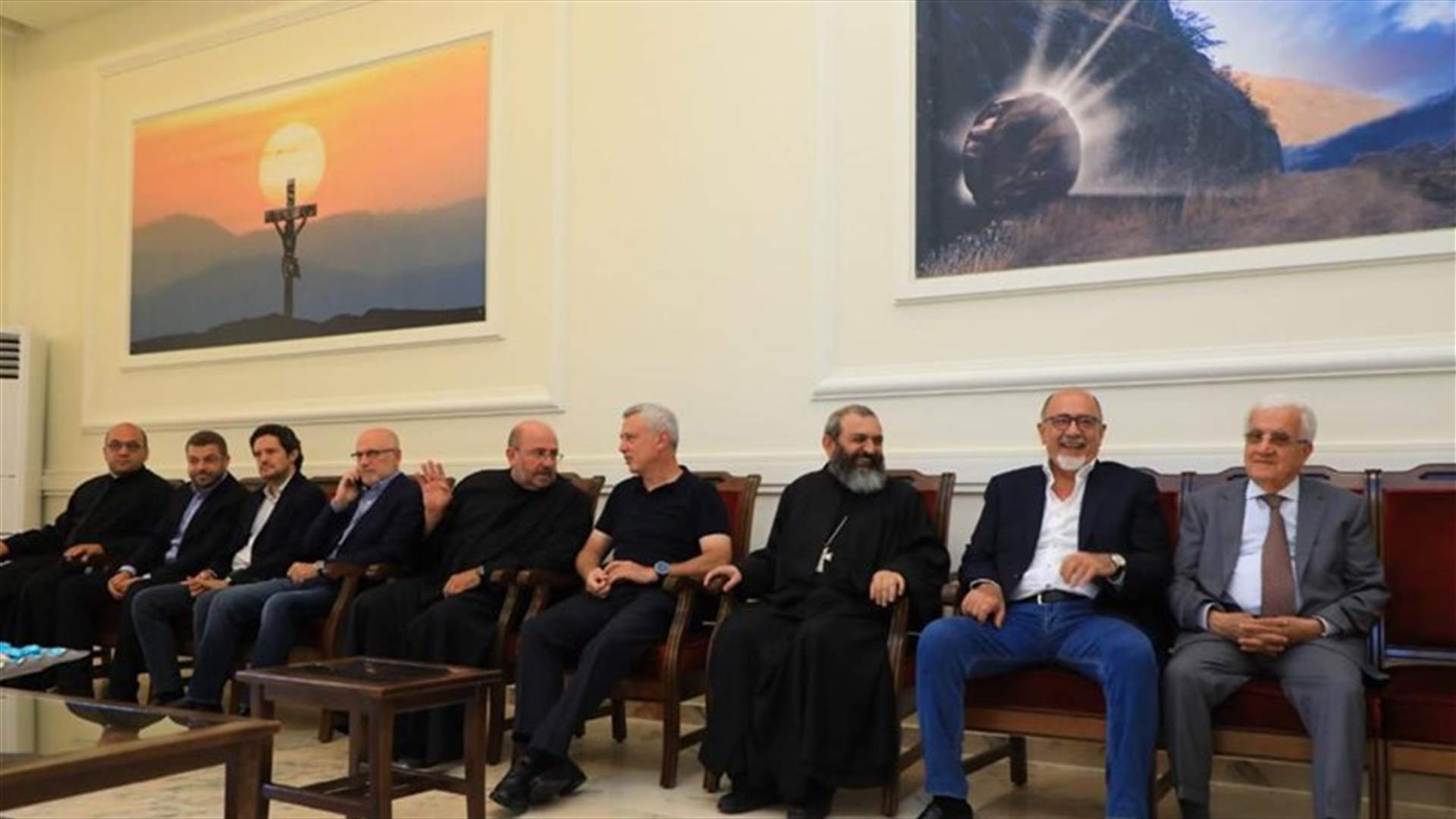 رئيس تيار المرده لبى دعوة رئيس دير مار جرجس عشاش الى الغداء