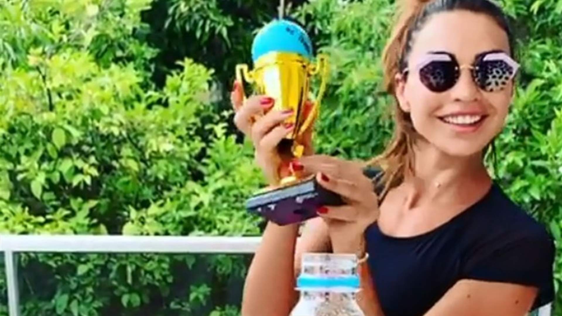 داليدا خليل تُذهل الجمهور بتحدّي #bottlecapchallenge (فيديو)