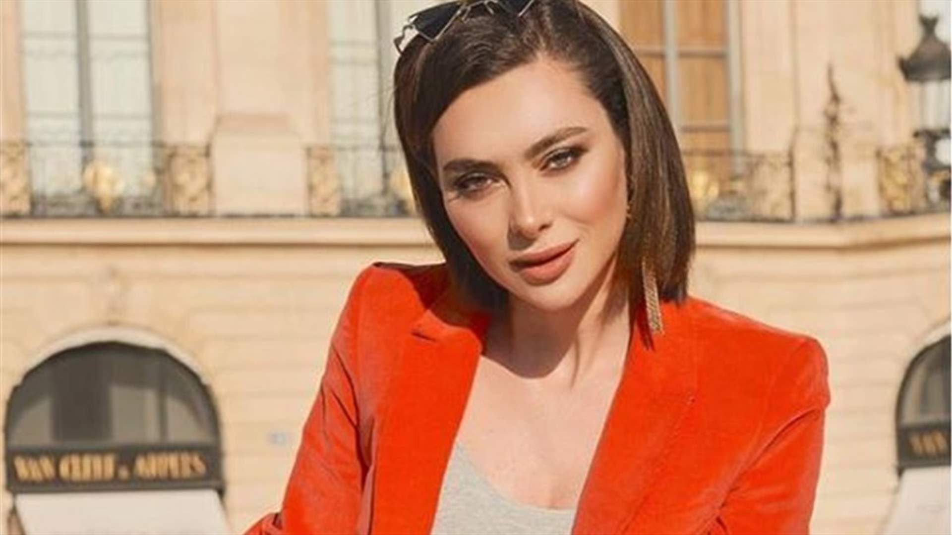 ستيفاني صليبا تحتفل مع شقيقتيها... هل من شبه بينهن؟