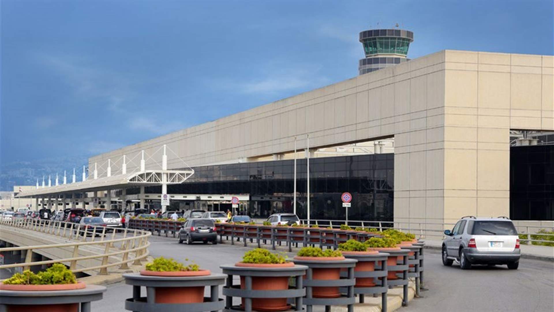 Technical personnel, private civil aviation employees stage one-hour sit-in