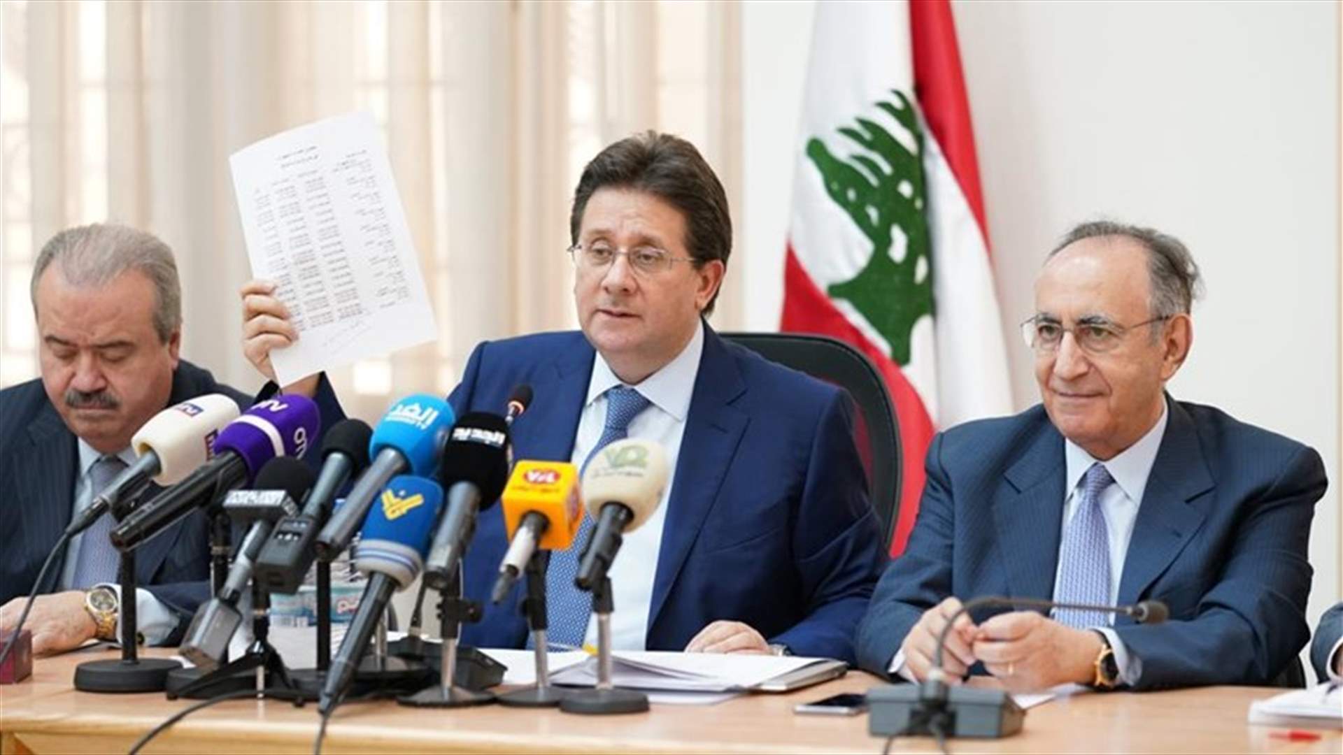 كنعان رفع تقريره النهائي حول مشروع الموازنة الى بري