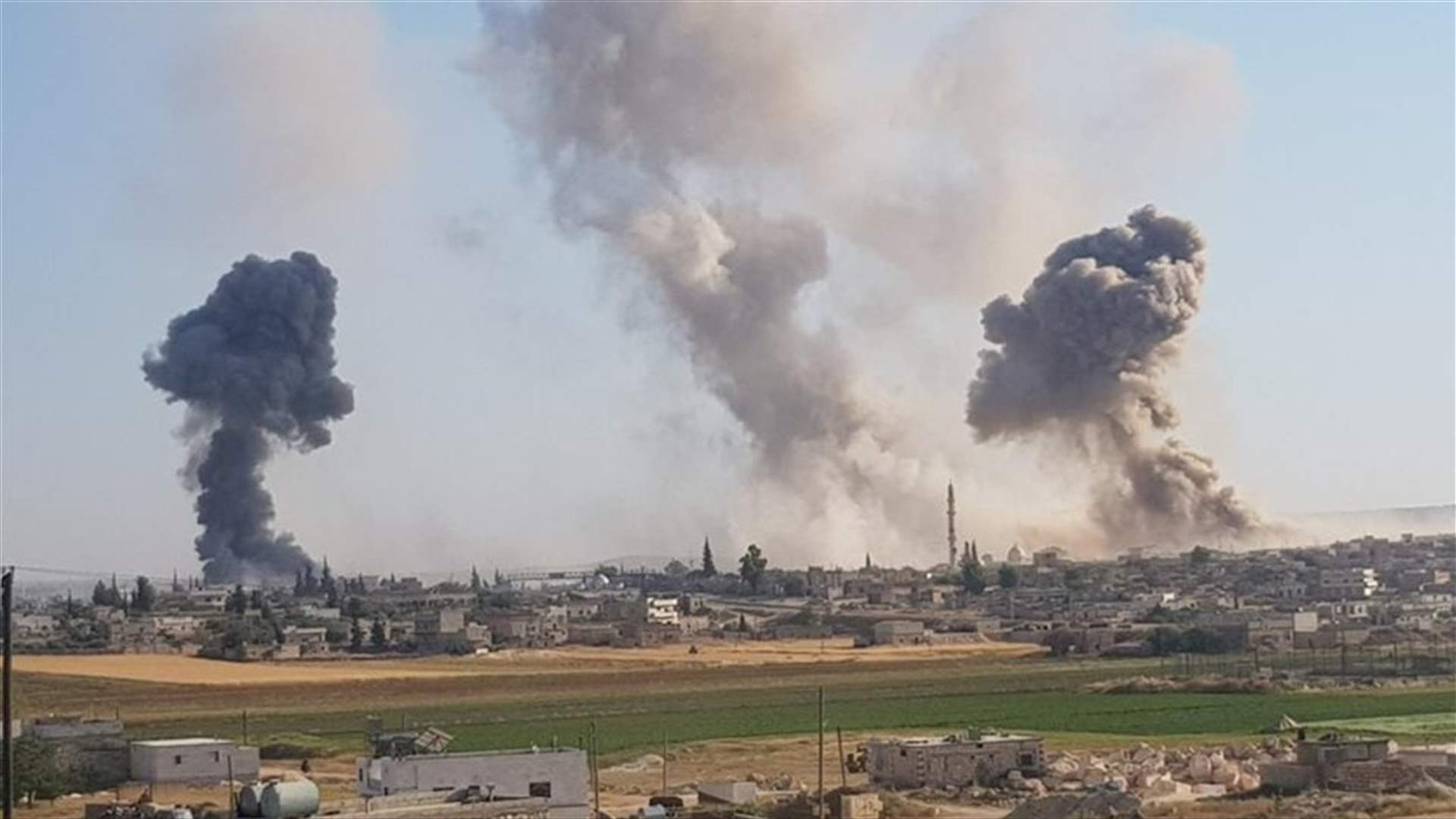 مقتل 10 مدنيين نازحين في غارات شمال غرب سوريا