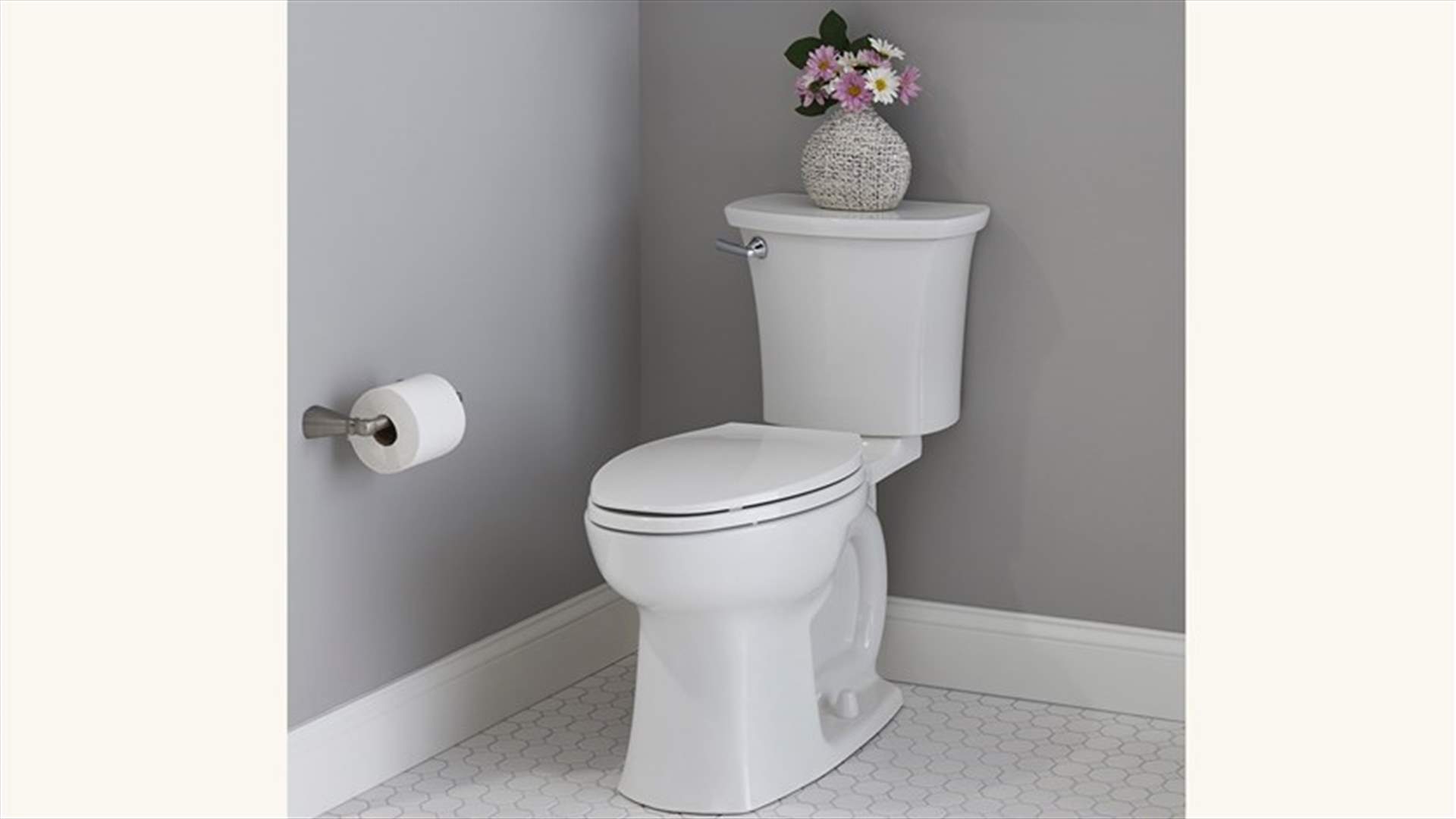 جلس على مقعد المرحاض مدة 5 أيام... لهذا السبب! (صورة)