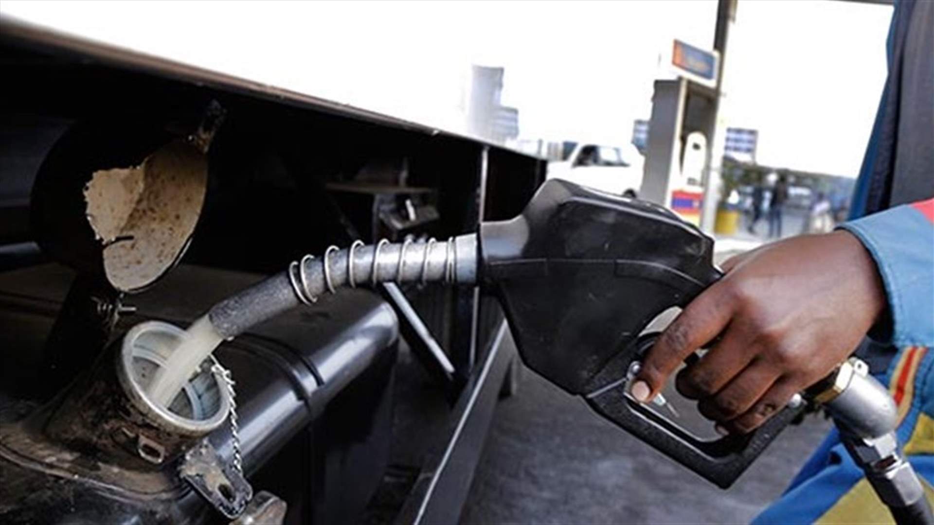 Saudi Arabia raises local gasoline prices
