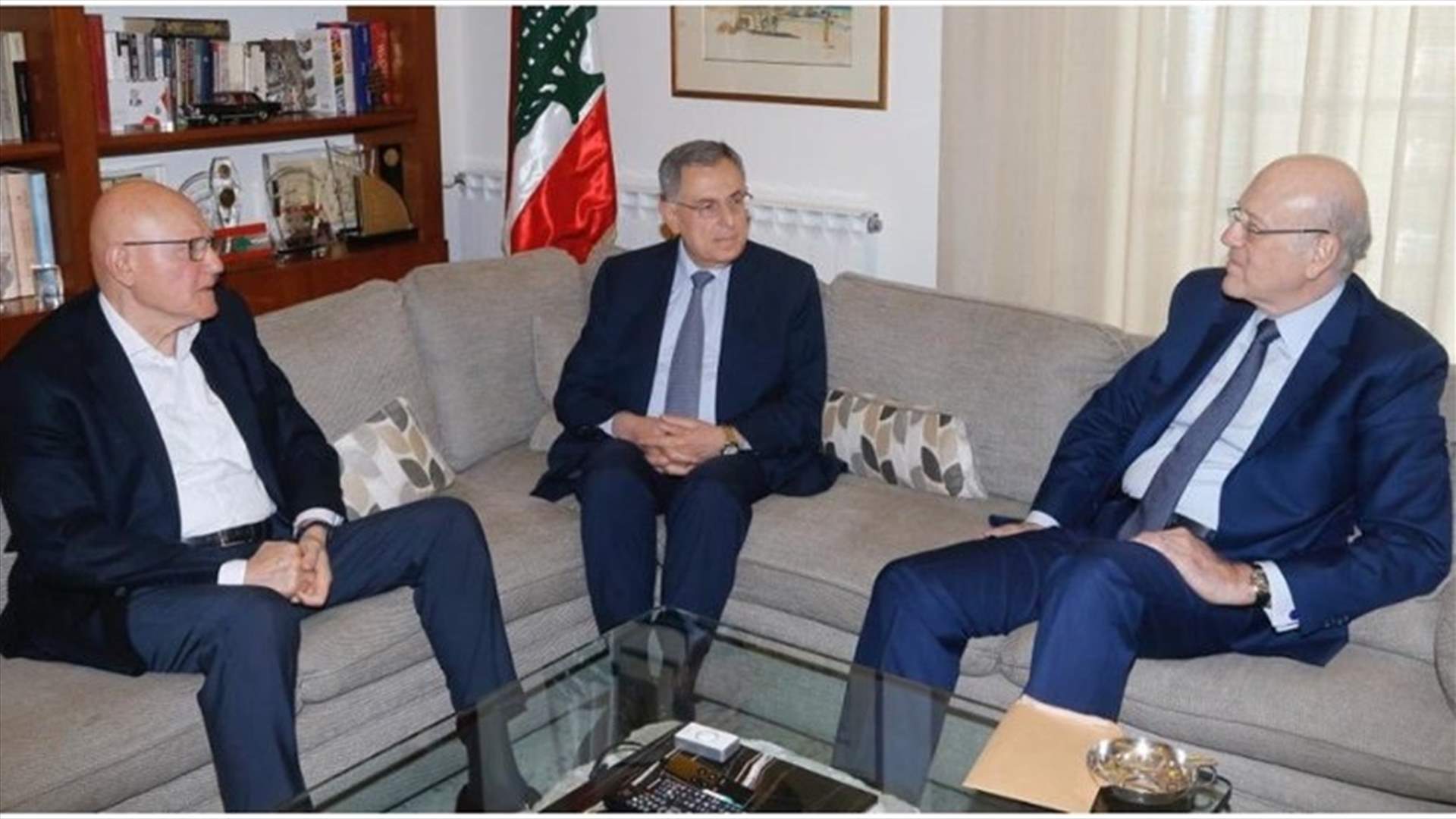 بيان لرؤساء الحكومات السابقين عن زيارتهم للسعودية ولقائهم الملك سلمان