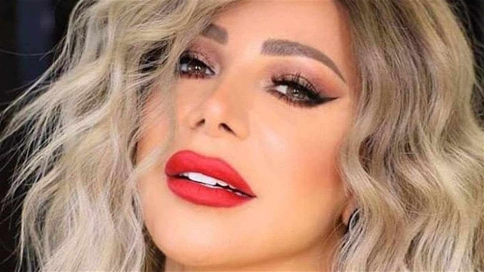 صورة حيّرت الجمهور.. من في الصورة: سوزان نجم الدين أو ماغي بو غصن؟