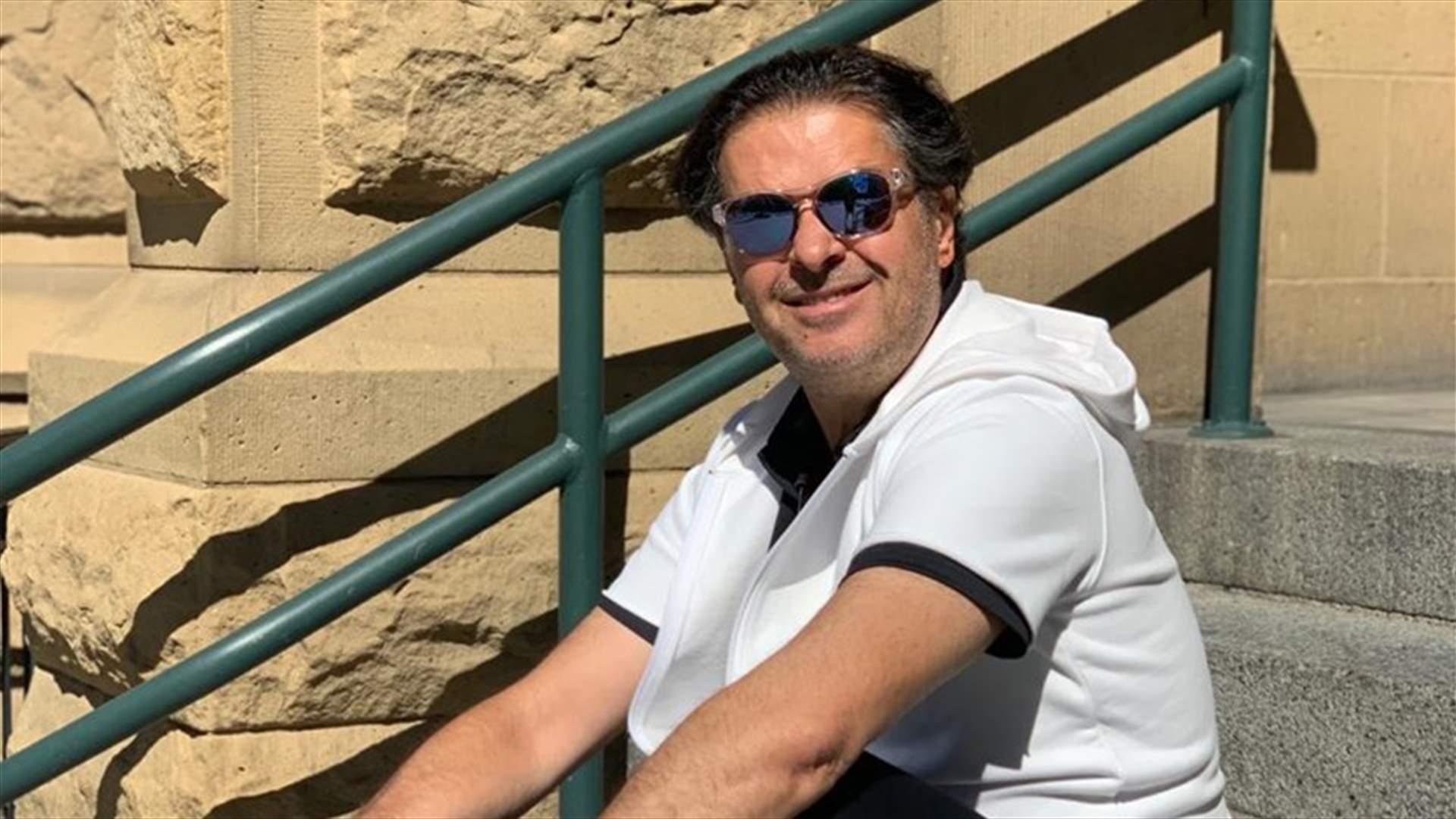راغب علامة يُعبر عن استيائه بنشر هذه الصورة...  "مال الحرام لن يدوم"