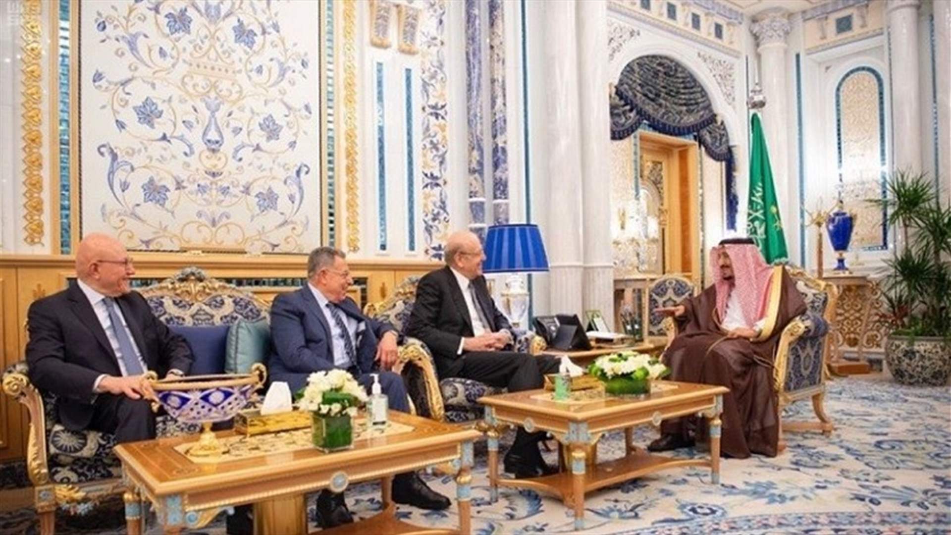 زيارة رؤساء الحكومات السابقين للسعودية: حديث صريح عن مخاطر على لبنان (الحياة)
