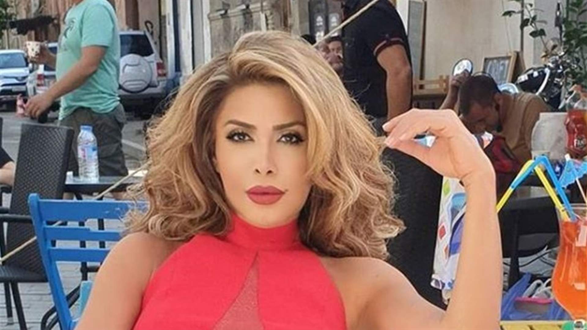 هل ظهرت نانسي عجرم لثوانٍ في فيديو كليب نوال الزغبي؟