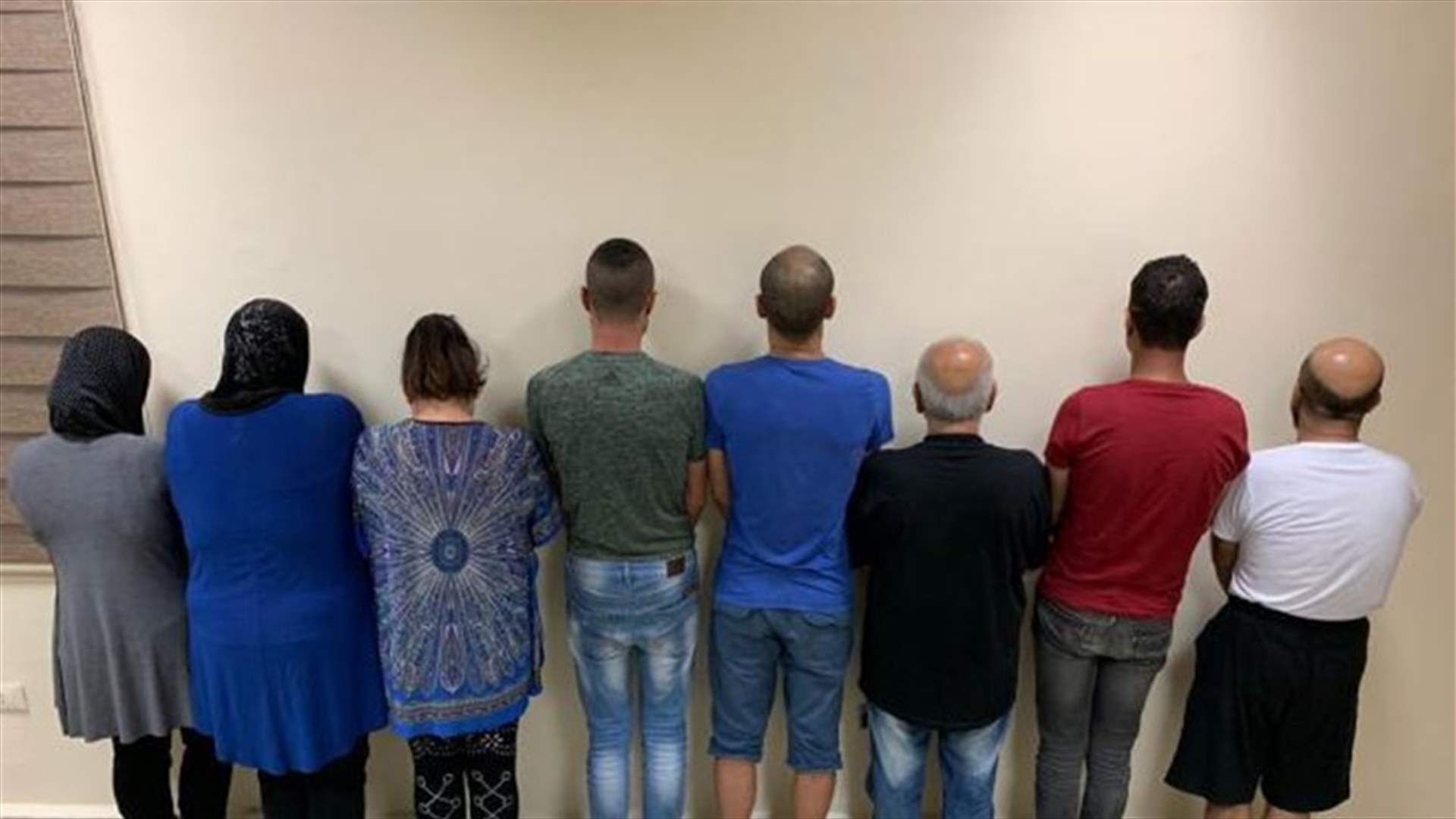 توقيف ٨ مروجي مخدرات دفعة واحدة ...