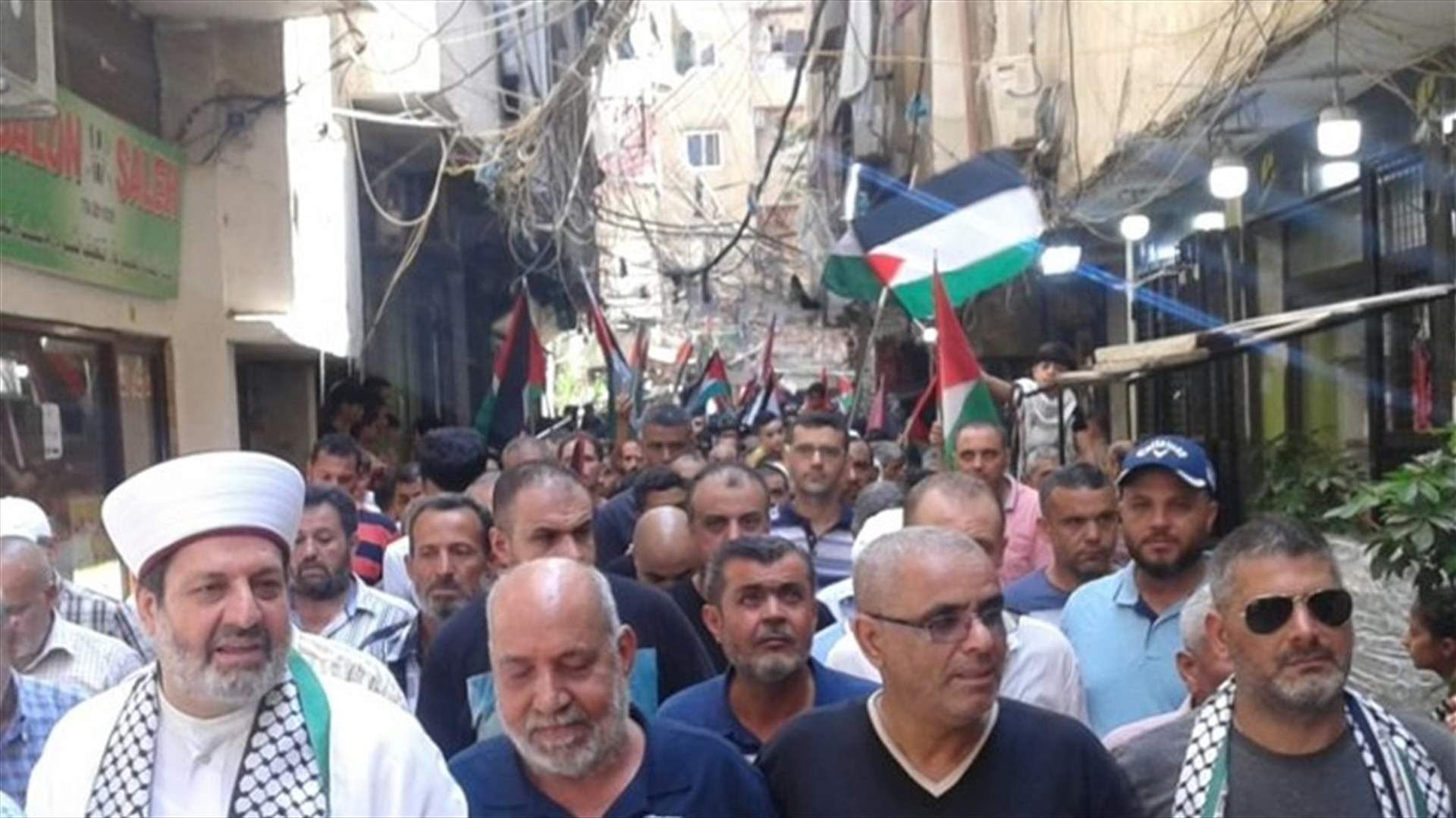 لقاء شعبي في مخيم البداوي احتجاجا على قرار وزير العمل