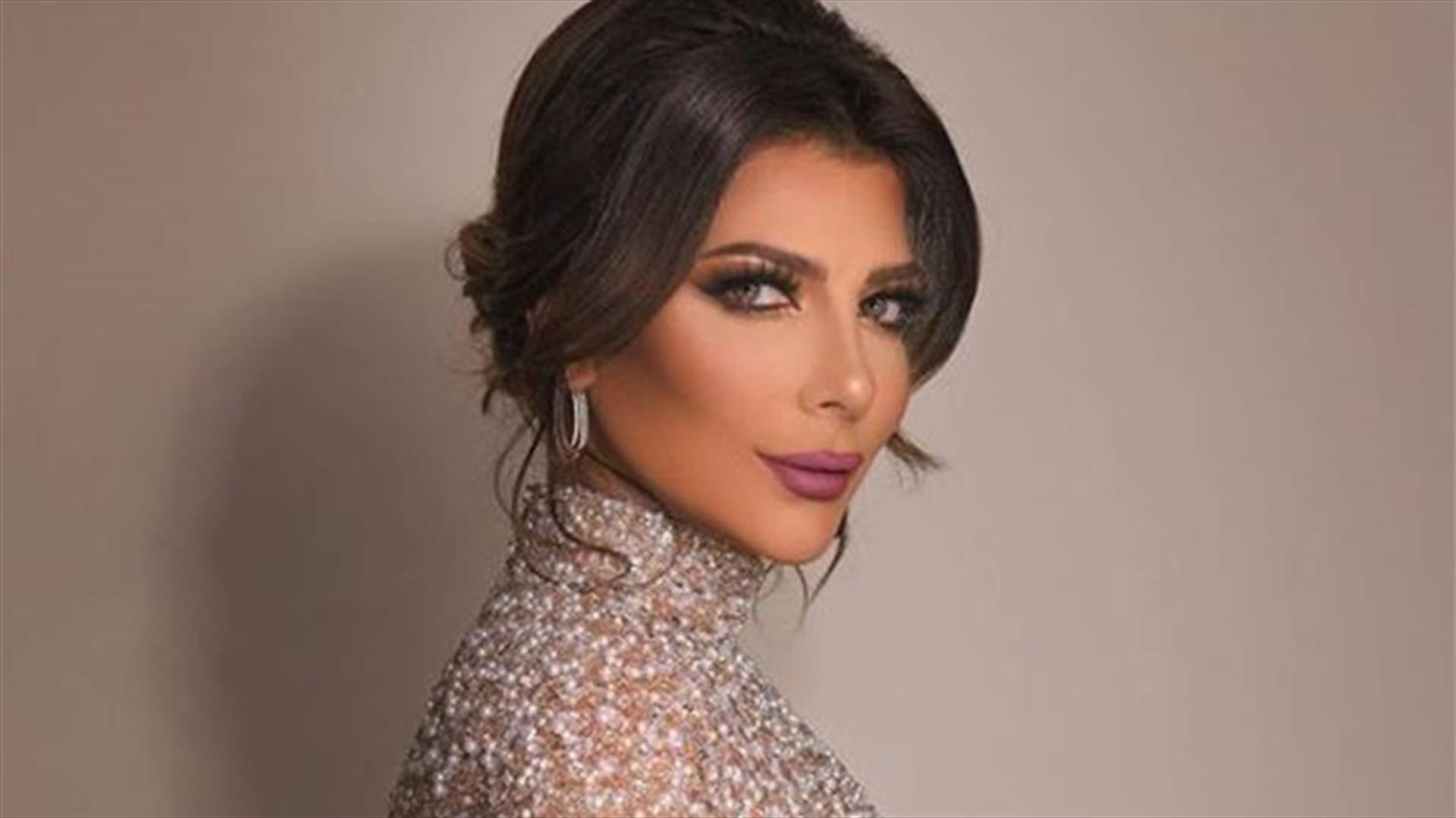 أصالة بـ"لوك" جديد يفاجئ متابعيها... شعر طويل وأشقر (فيديو)