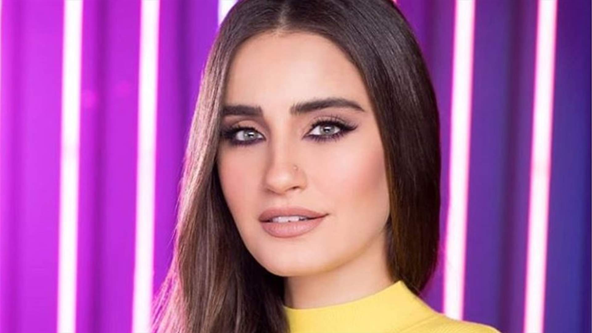 بقبلة وكلمات مؤثرة... ايميه صياح تعايد زوجها (صورة)