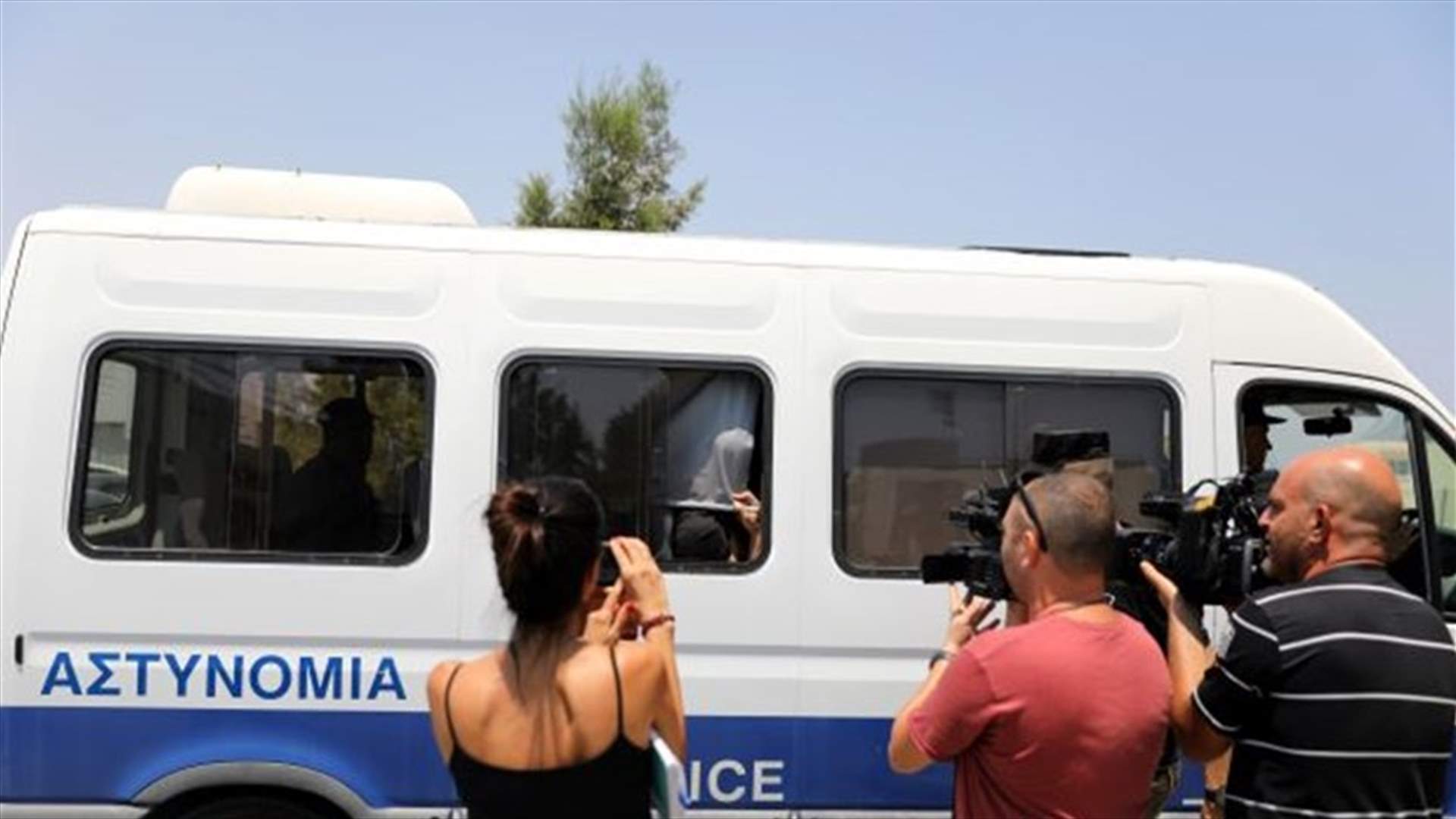 Cyprus police arrest Briton in rape claim, free Israelis