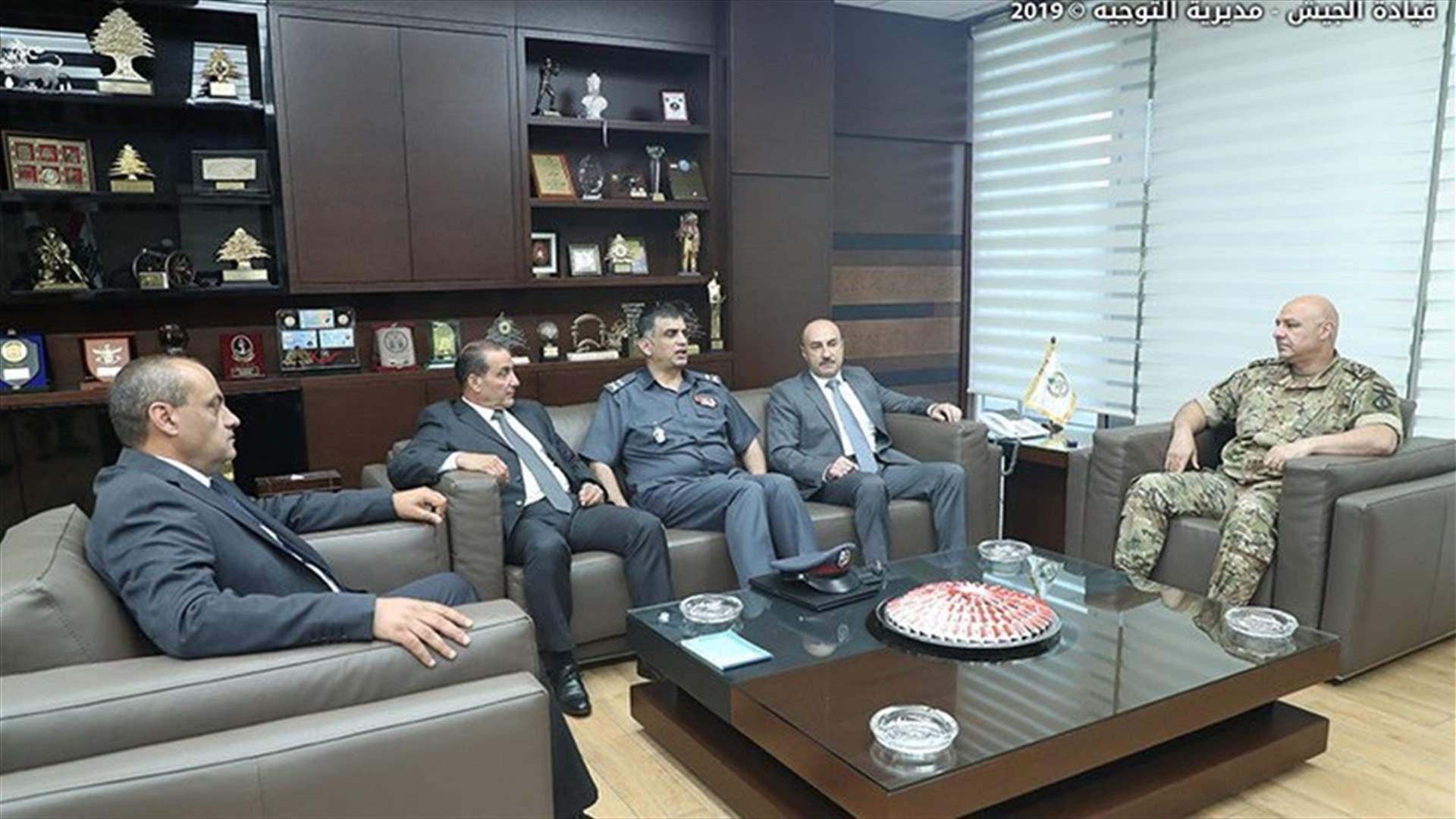 Leaders of security apparatuses hold meeting at army commander’s office