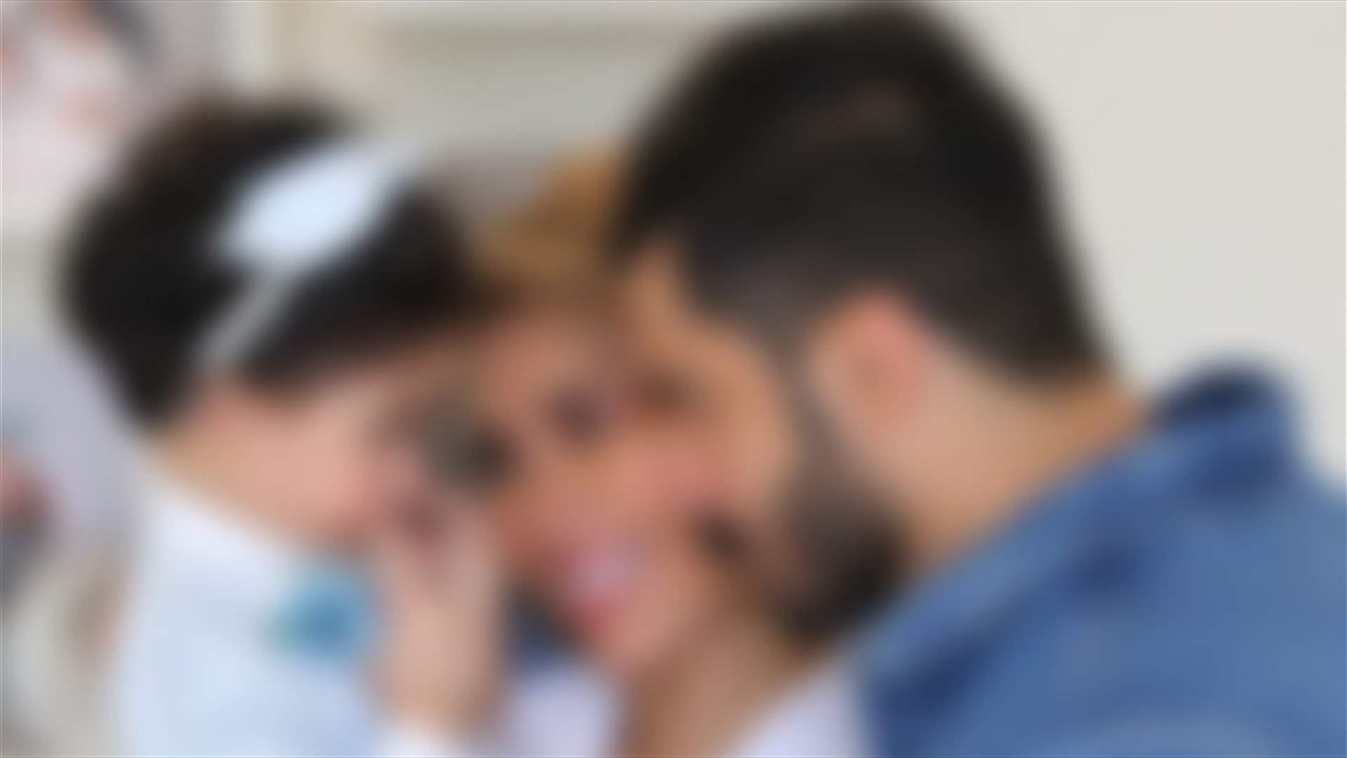 اشتعال النيران بزوج فاشنيستا عربية... وهكذا علّقت على ما حصل! (فيديو)