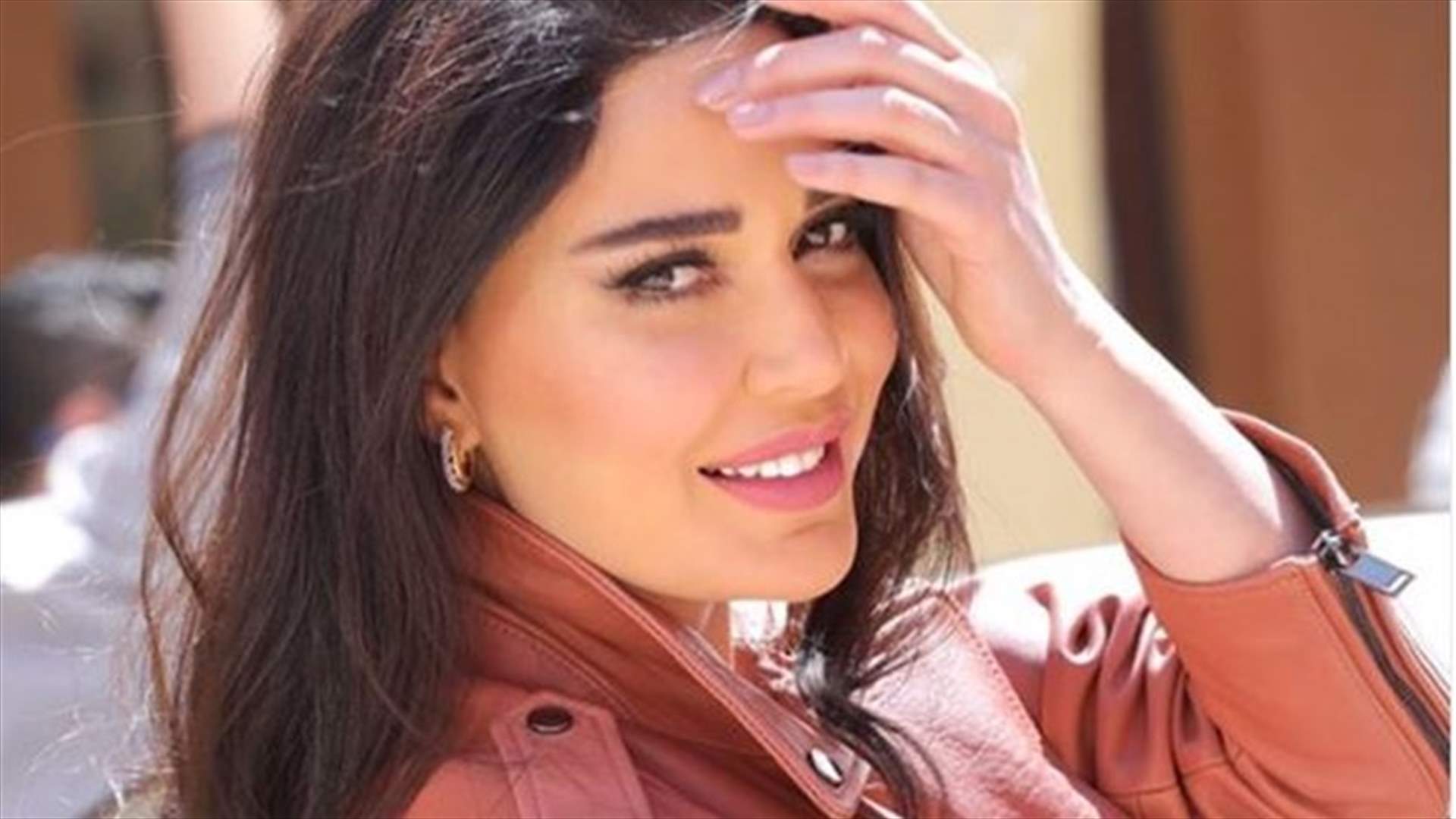 سيرين عبدالنور تستعيد طفولتها مع والدتها وشقيقتها بصورة من الذكريات