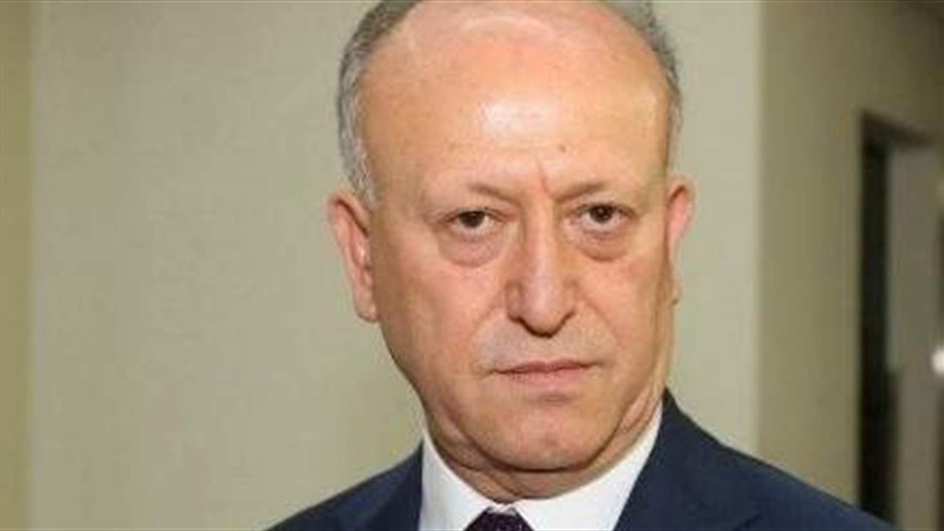 ريفي يكسر عزلة قباني: سأصالحك مع الحريري (الاخبار)