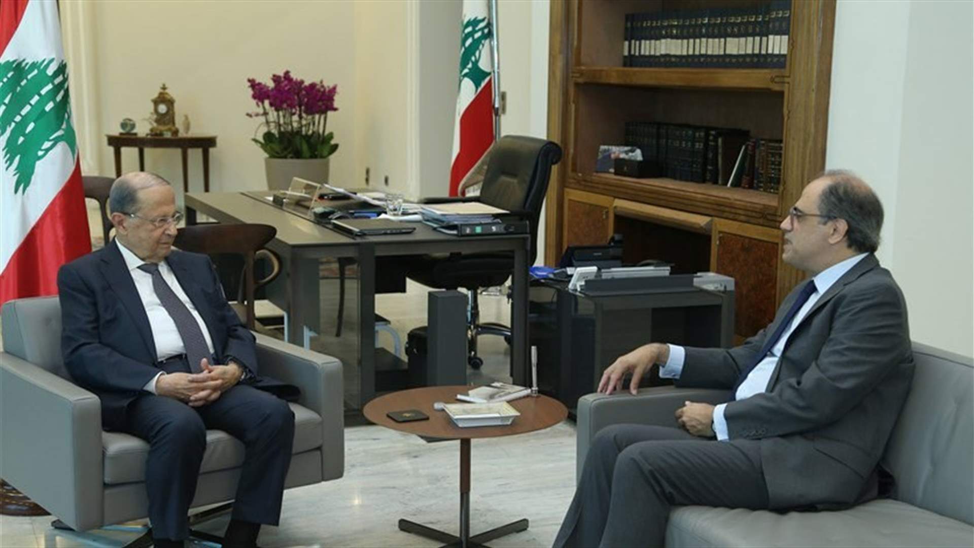 President Aoun meets with IMF official Jihad Azour