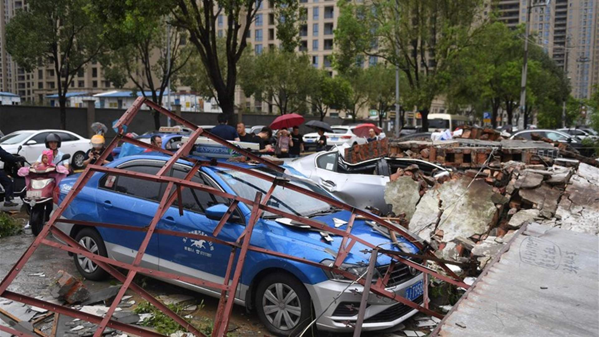 مأساة في الصين... عشرات القتلى والمفقودين في انهيار أرضي ناجم عن إعصار
