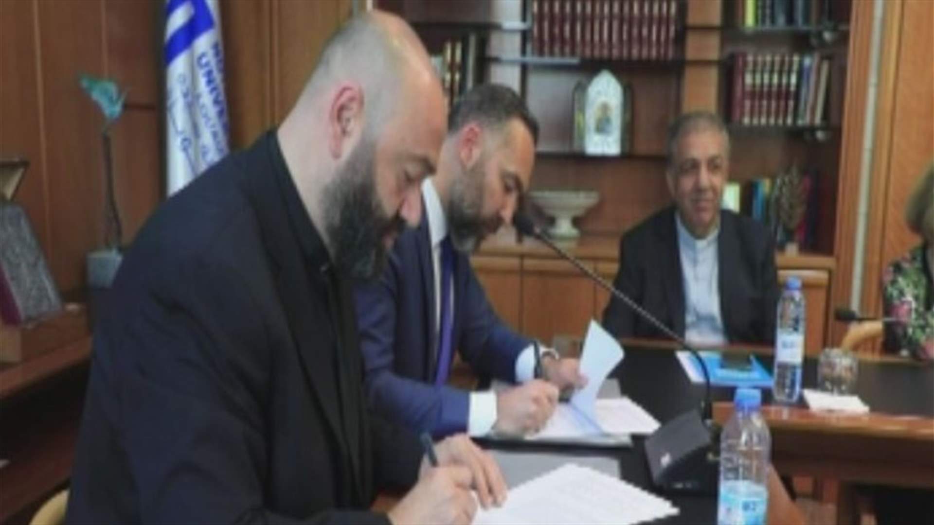 جامعة "اللويزة" توقع مذكرة تفاهم مع Growth Technology...  وهذا ما ستؤمنه للطلاب (صور)