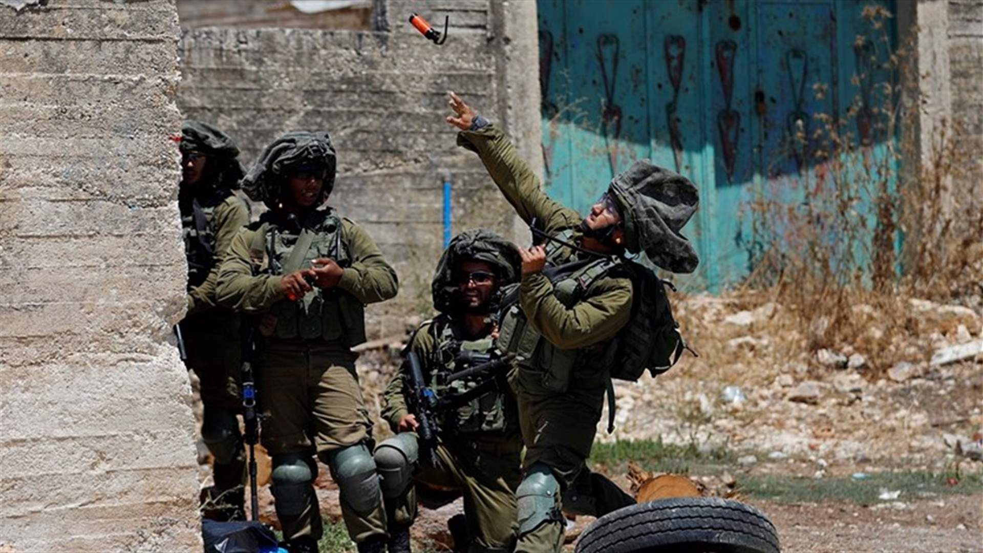اسرائيل تعلن اعتقال فلسطينيين يشتبه بضلوعهما في مقتل جندي في الضفة