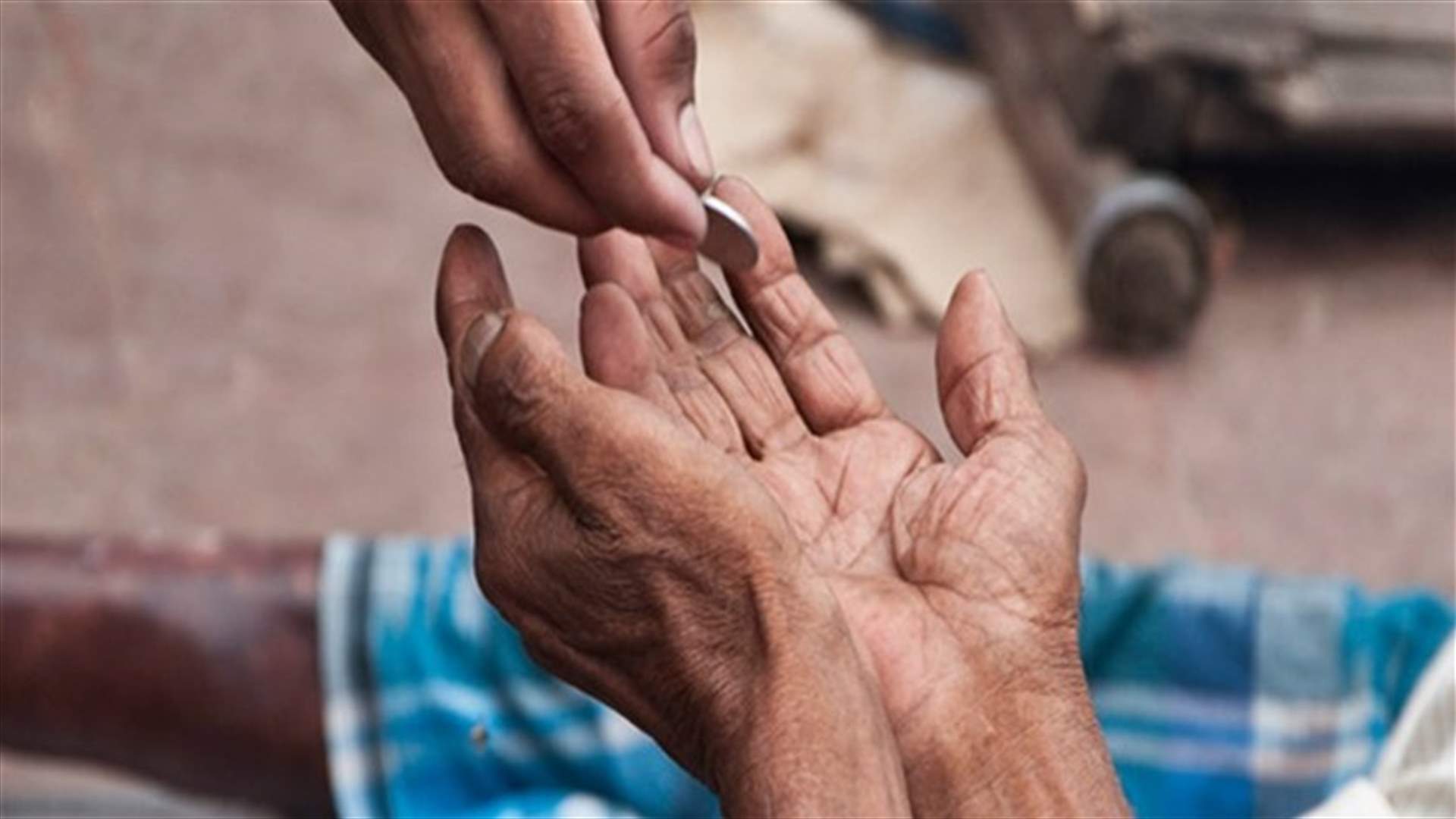 طرابلس بدأت حملة لمكافحة ظاهرة التسول... (صورة)