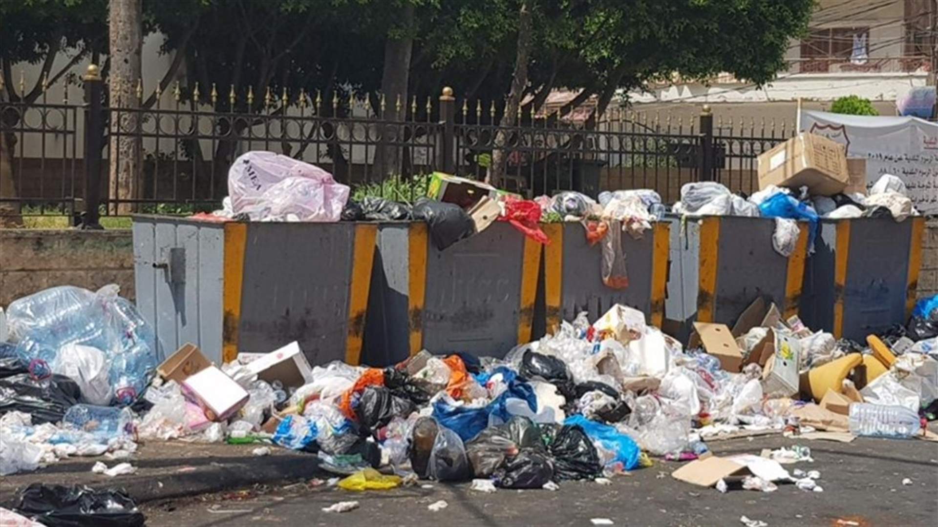 مصلحة الأبحاث تحذر: النفايات تحت أشعة الشمس مع حرارة مرتفعة تصبح مصدر تلوث جرثومي خطير جدا