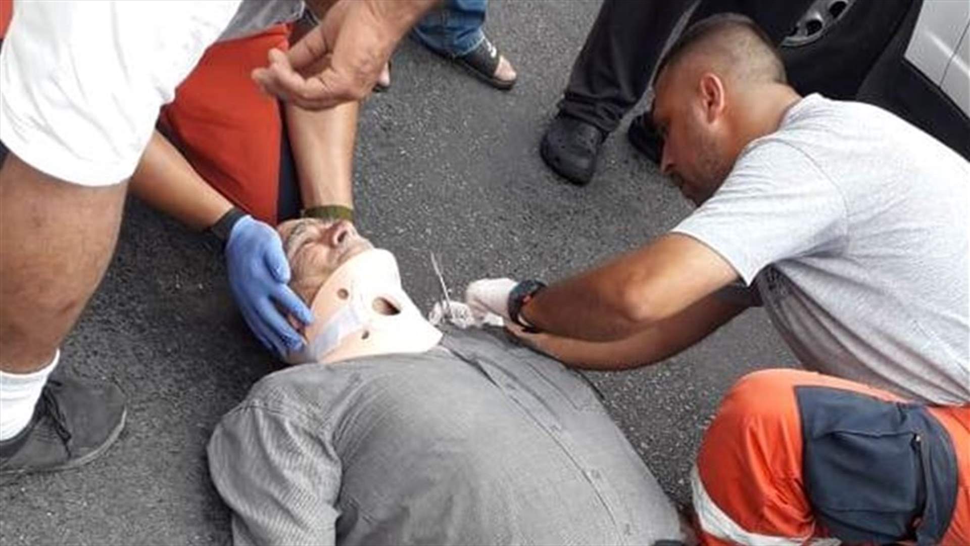 جريح اثر إنزلاق دراجته الكهربائية في تعمير حارة صيدا (صورة)