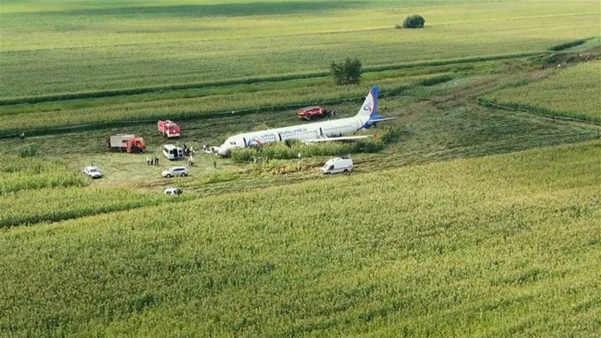 بوتين يمنح لقب "بطل روسيا" لطيارين مدنيين أنقذا حياة 233 شخصا