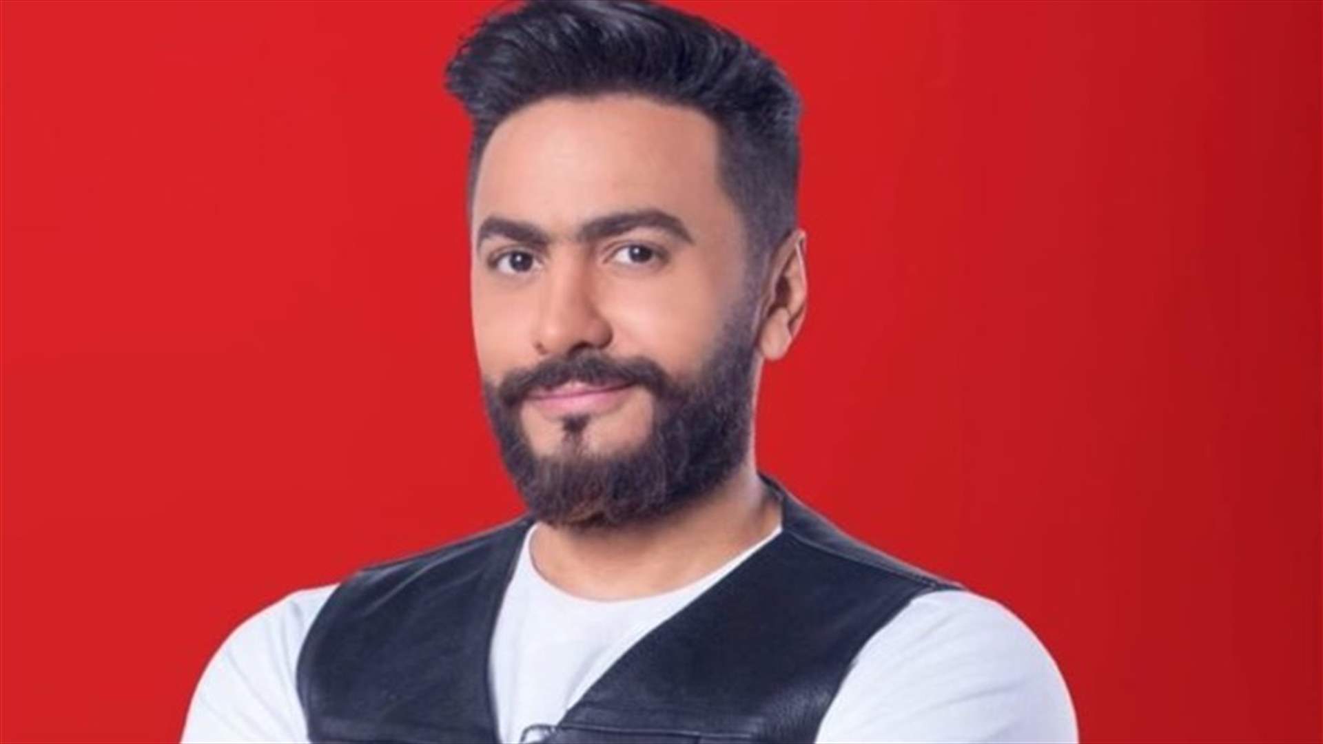 فتاة تتحوّل إلى شبيهة تامر حسني (صور)
