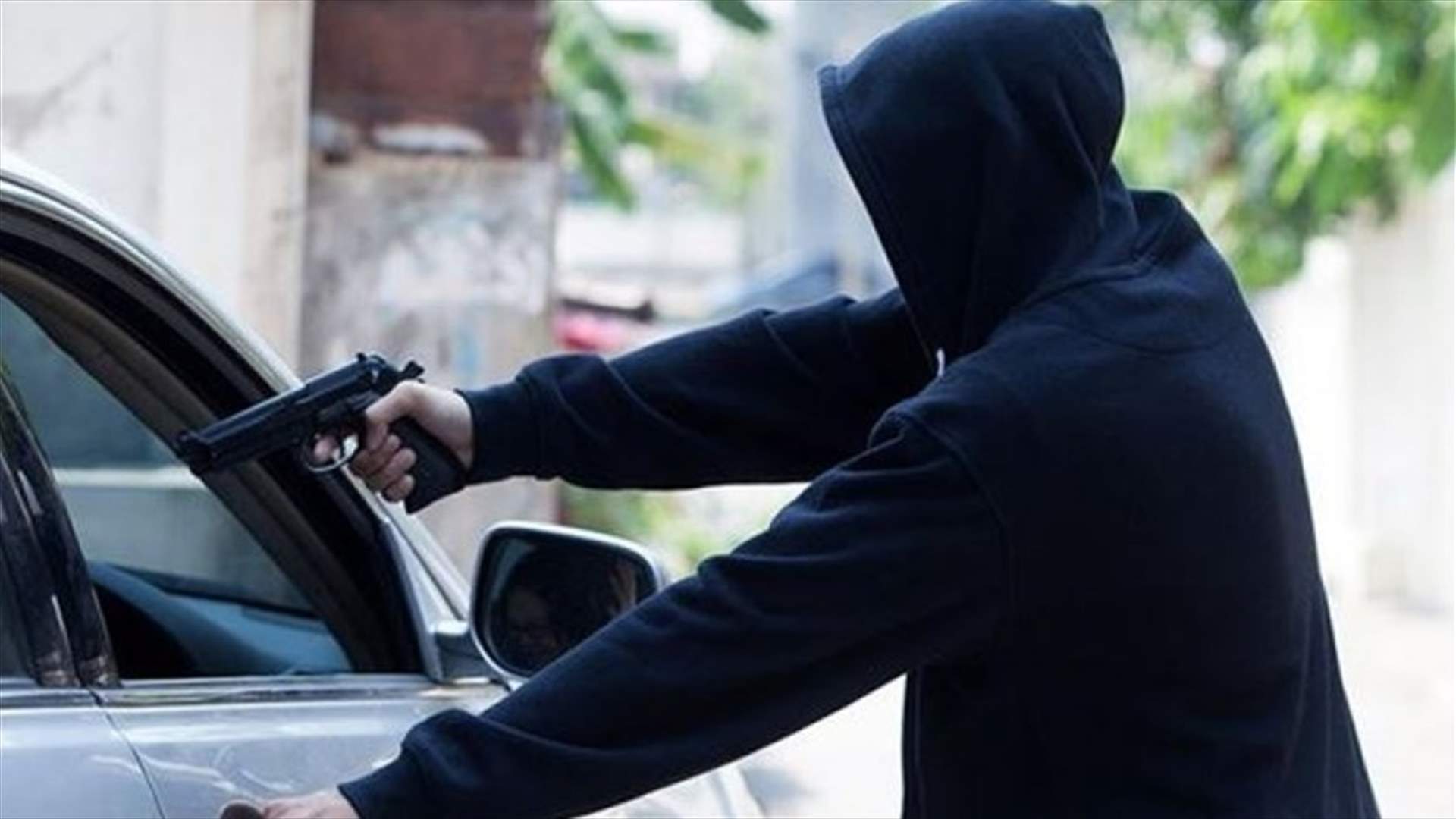 تفكيك عصابة مسلحة لسلب السيارات وتوقيف افرادها... اليكم التفاصيل