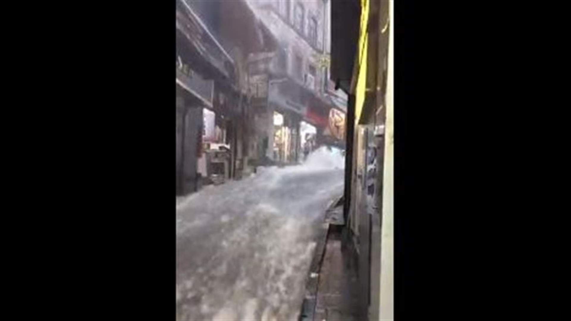 Heavy downpours wreak havoc in Istanbul, flooding historic Grand Bazaar
