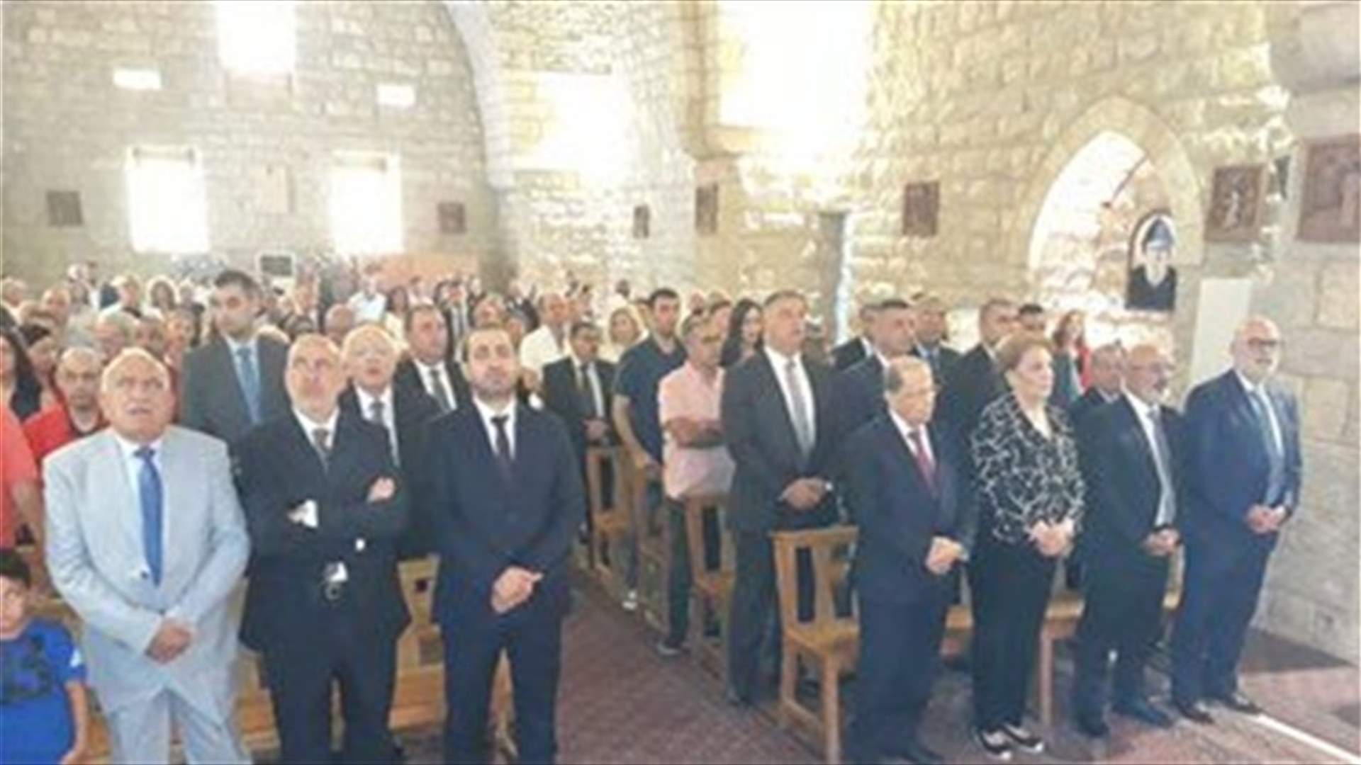 President Aoun attends Sunday’s mass in Beiteddine
