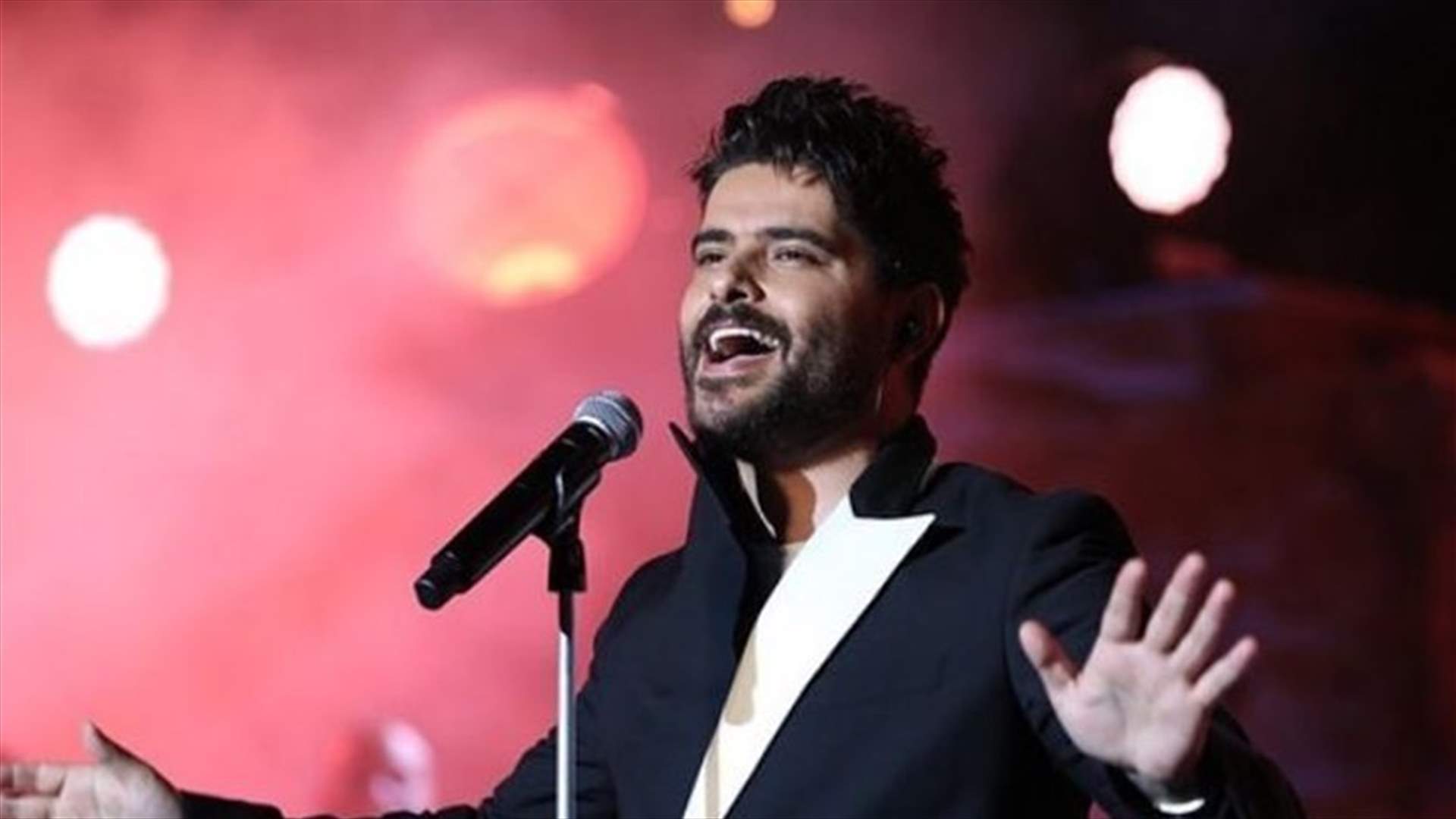 ناصيف زيتون يرتجف أمام جمهور قرطاج.. مشهد تقشعر له الأبدان (فيديو)