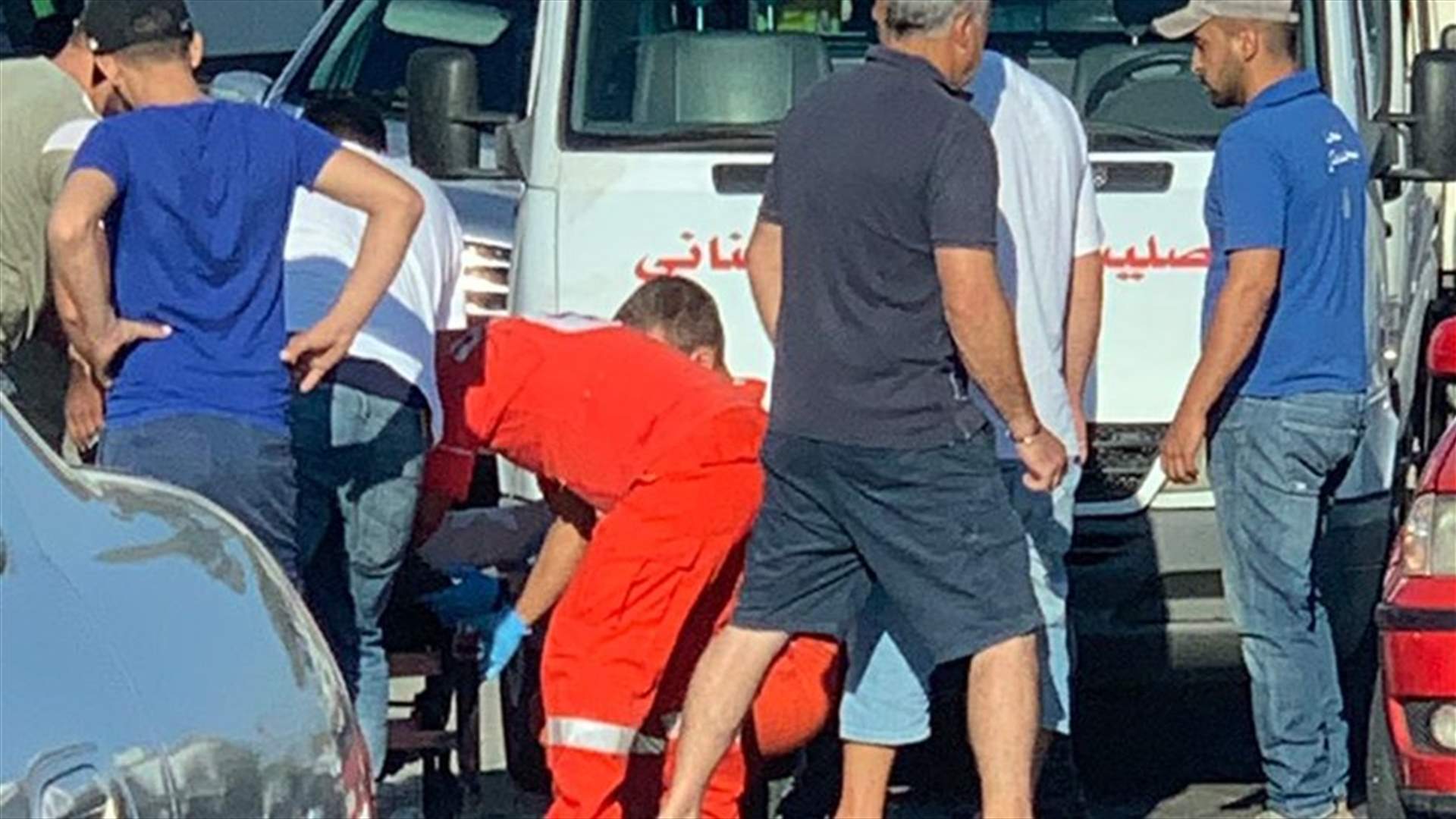 حادث صدم على طريق عام جعيتا... وحركة المرور كثيفة (صور)