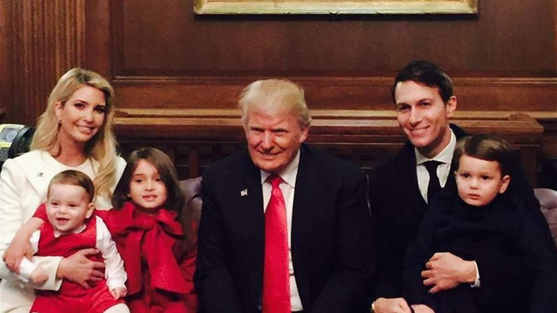 صور إيفانكا ترامب مع عائلتها تعرّضها لحملةٍ انتقاداتٍ واسعة... بسبب والدها