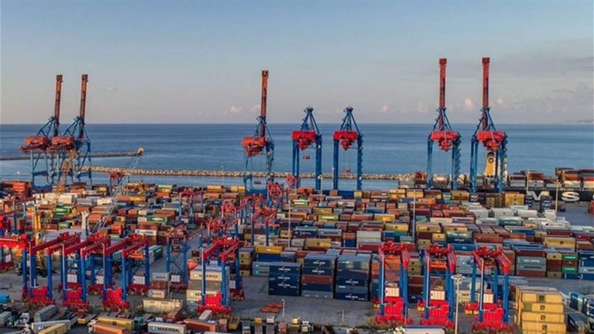 إخبار من واكيم وحواط عن سرقة في مرفأ بيروت